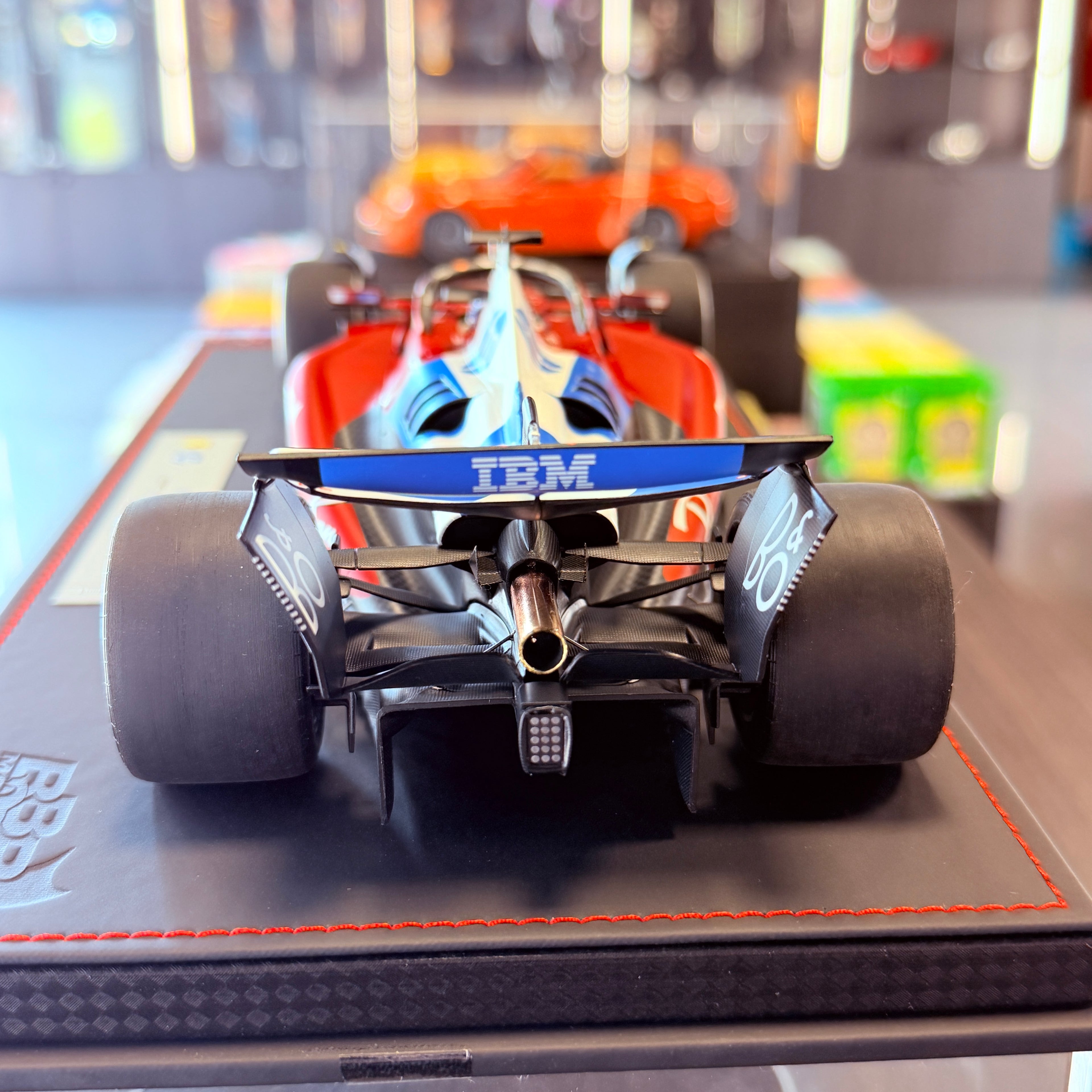 Ferrari SF-25 F1 Miami Grand Prix Charles Leclerc #16 1:18 Scale Luxury Pack with Display Case by BBR Models