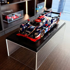Oreca 07 Gibson United Autosports, zmagovalec razreda LMP2 na 24-urni dirki Le Mans 2024, merilo 1:18 z vitrino znamke Spark