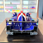 Oreca 07 Gibson United Autosports, zmagovalec razreda LMP2 na 24-urni dirki Le Mans 2024, merilo 1:18 z vitrino znamke Spark