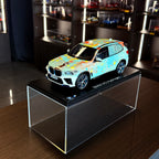 BMW iX5 Hydrogen Simply 2025 In Conversation with Alvaro Barrington limitált kiadás, 1:18 méretarányban, vitrinben – Spark Models