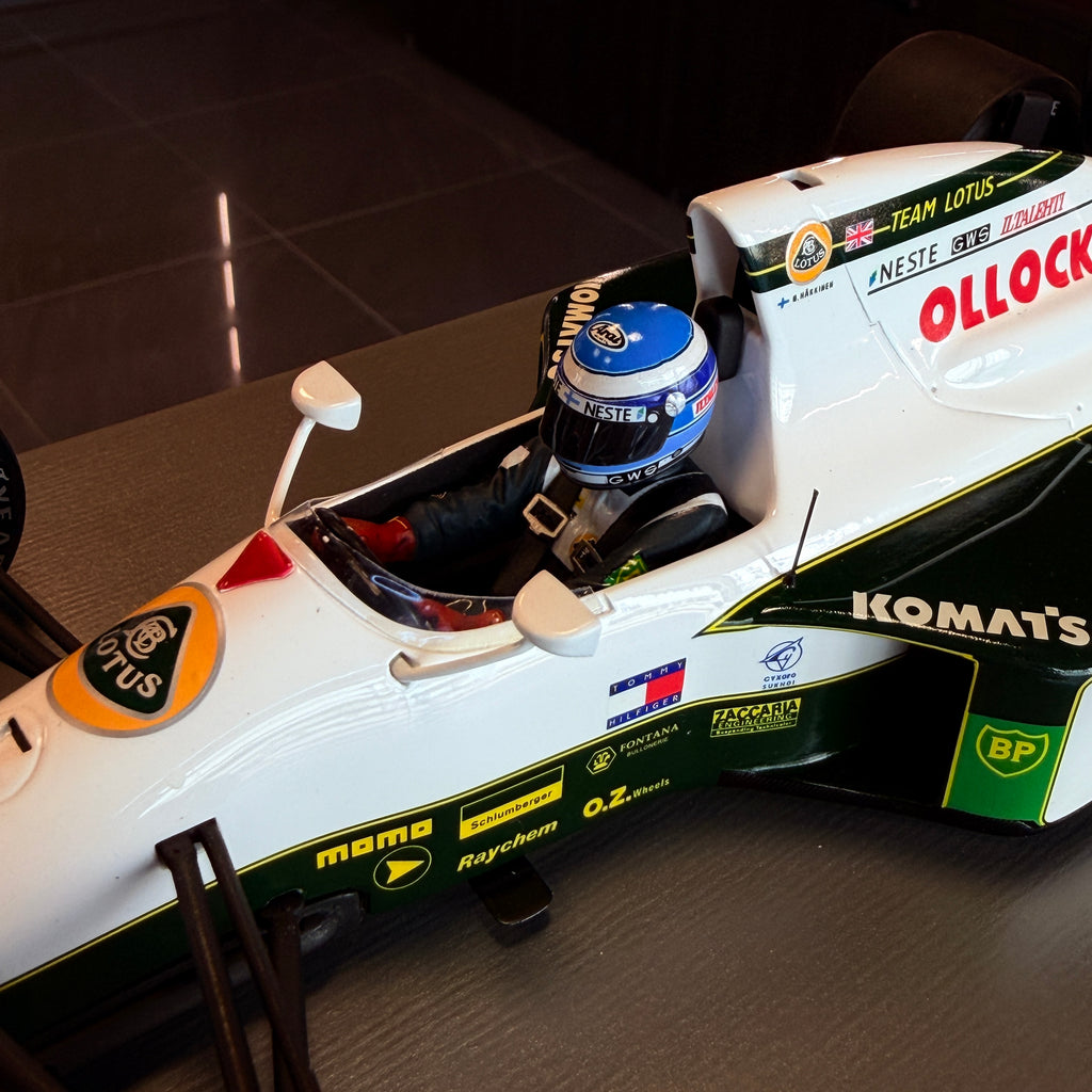 Lotus 102B, Гран при на Монако 1991, Мика Хакинен, мащаб 1:18 с витрина от Spark Models