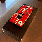 Ford MK IV, vítěz 24 hodin Le Mans 1967, Dan Gurney a A. J. Foyt, měřítko 1:18 s vitrínou od Spark Models