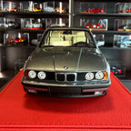 BMW 535i (E34) Μεταλλικό γκρι μοντέλο σε κλίμακα 1:18 από τη Minichamps