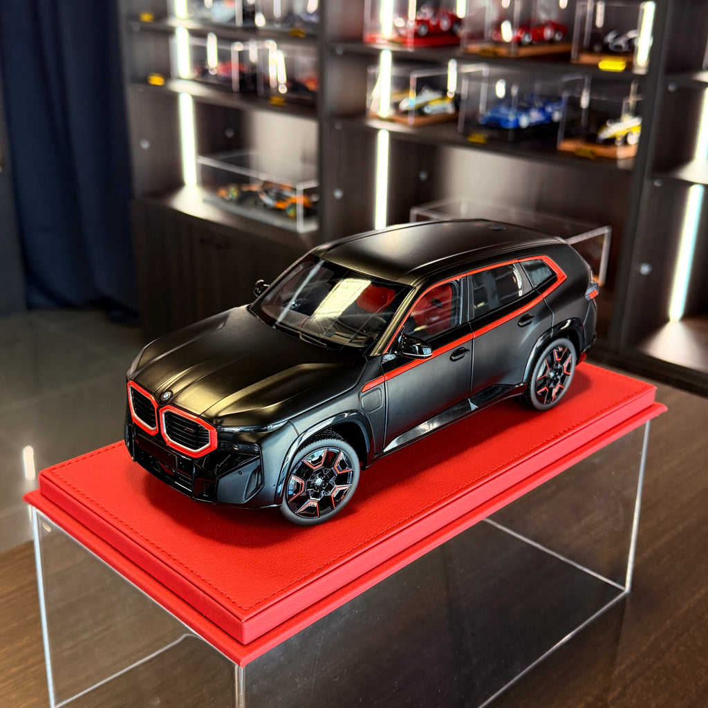 BMW XM 2023 Matt Black 1:18 Scale with Display Case by Minichamps