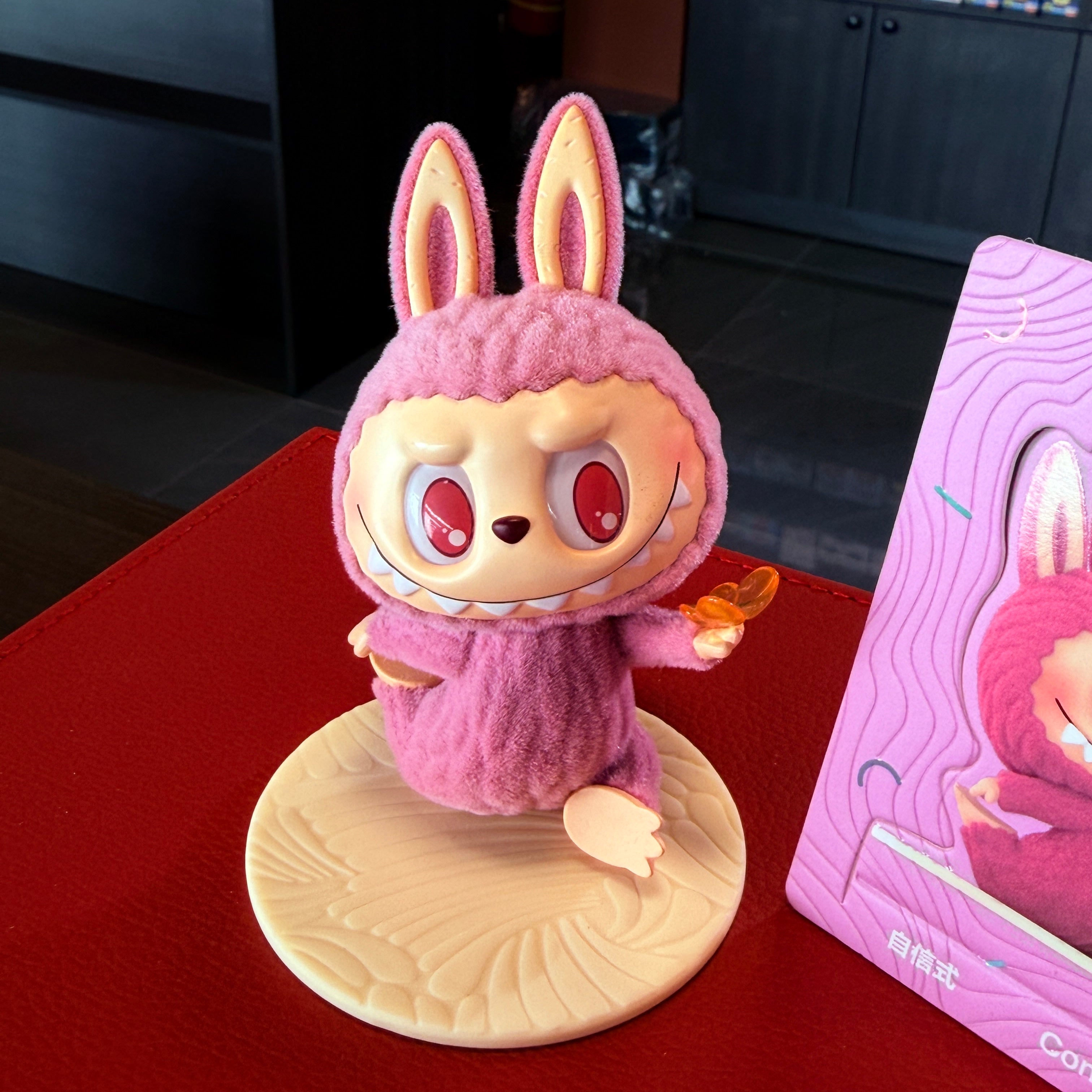 LABUBU The Monsters Lazy Yoga Series Confident-figuur bevestigde blind box van POP MART