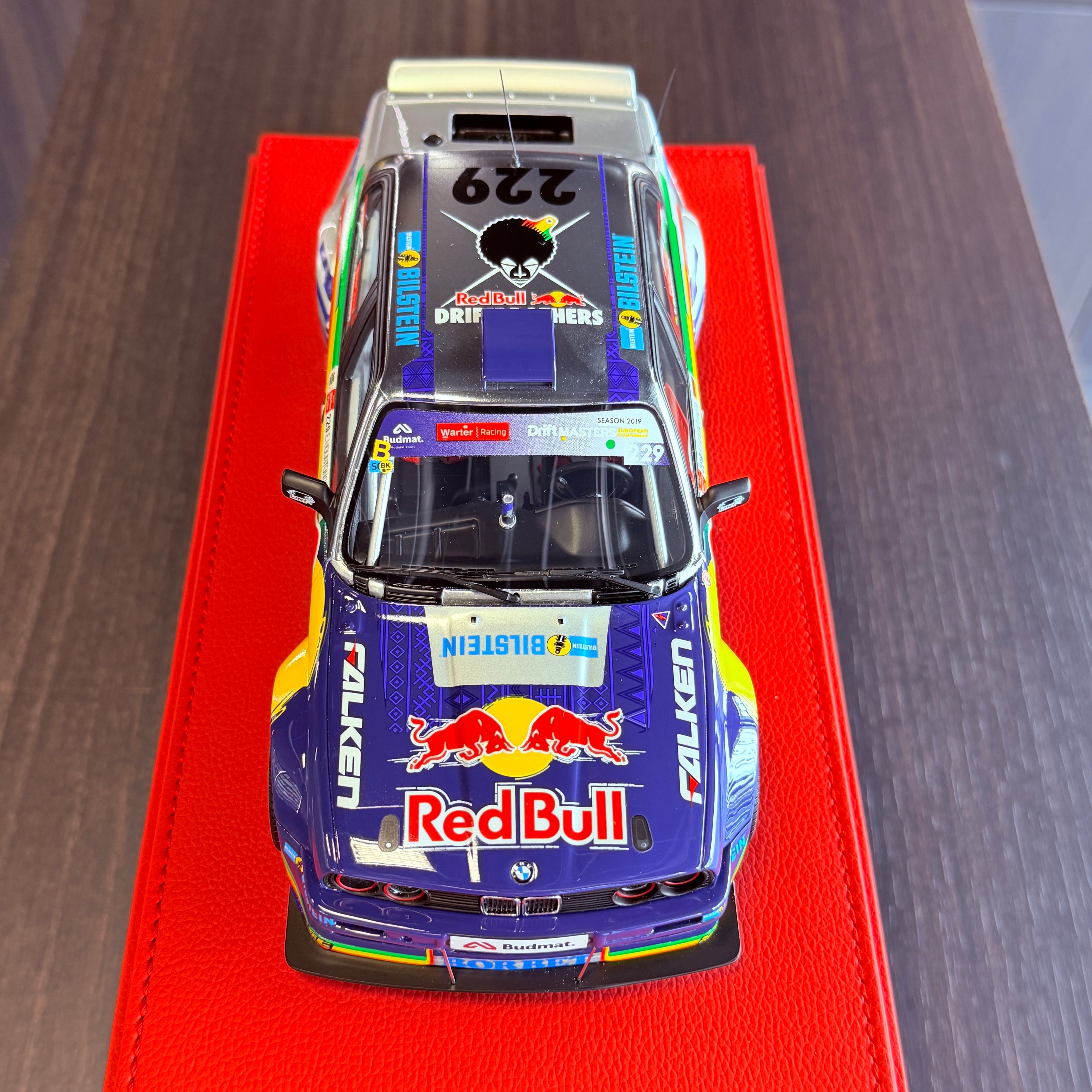 BMW E30 V8 Drift Red Bull Driftbrothers #229 1:18 OttOmobile front view