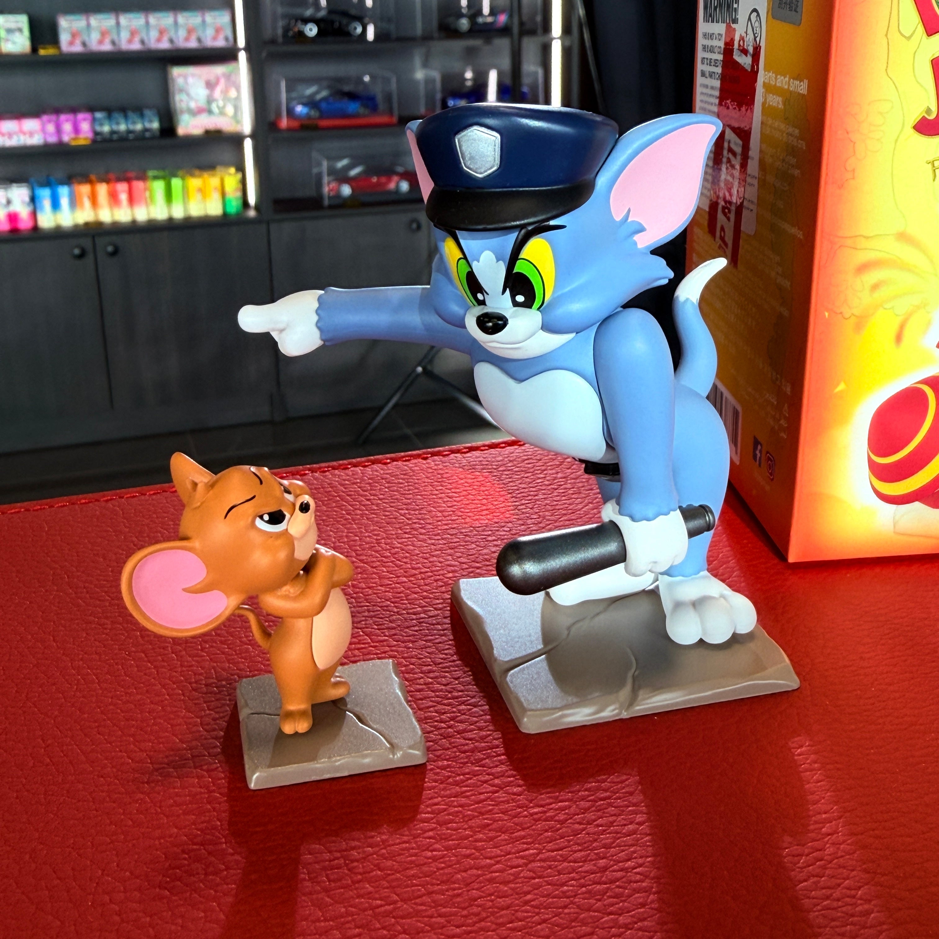 Tom and Jerry Forbidden Compass Series No Entry-figuur bevestigde blind box van POP MART
