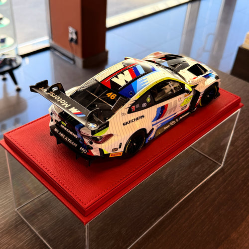 1:18 BMW M4 GT3 č. 4 Team WRT – V. Rossi / C. Weerts / R. Marciello – 12H Bathurst 2025 od Minichamps