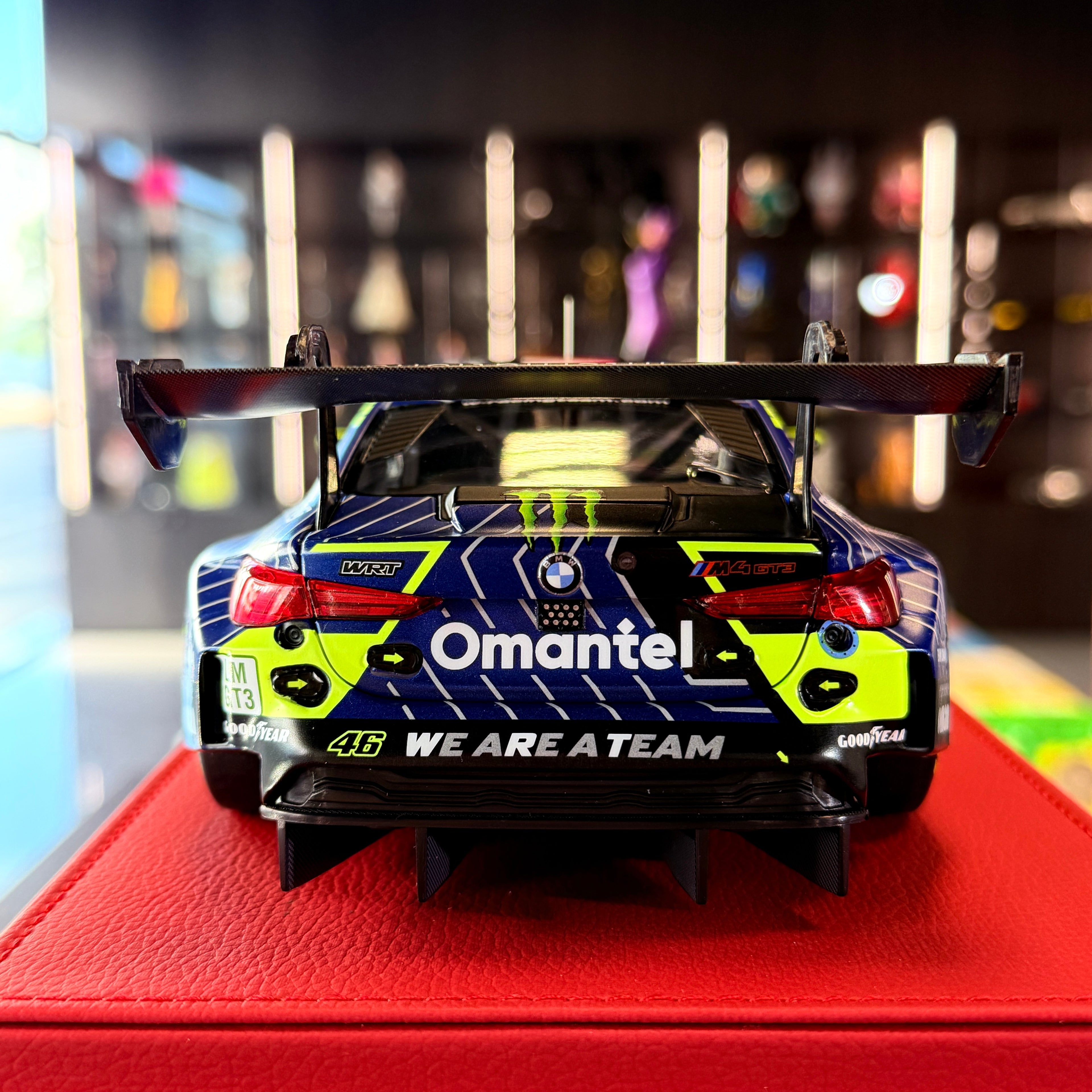 1:18 BMW M4 GT3 EVO Team WRT – V. Rossi / A. Al-Harthy / K. van der Linde – 1 812 KM, Katar 2025, Minichamps