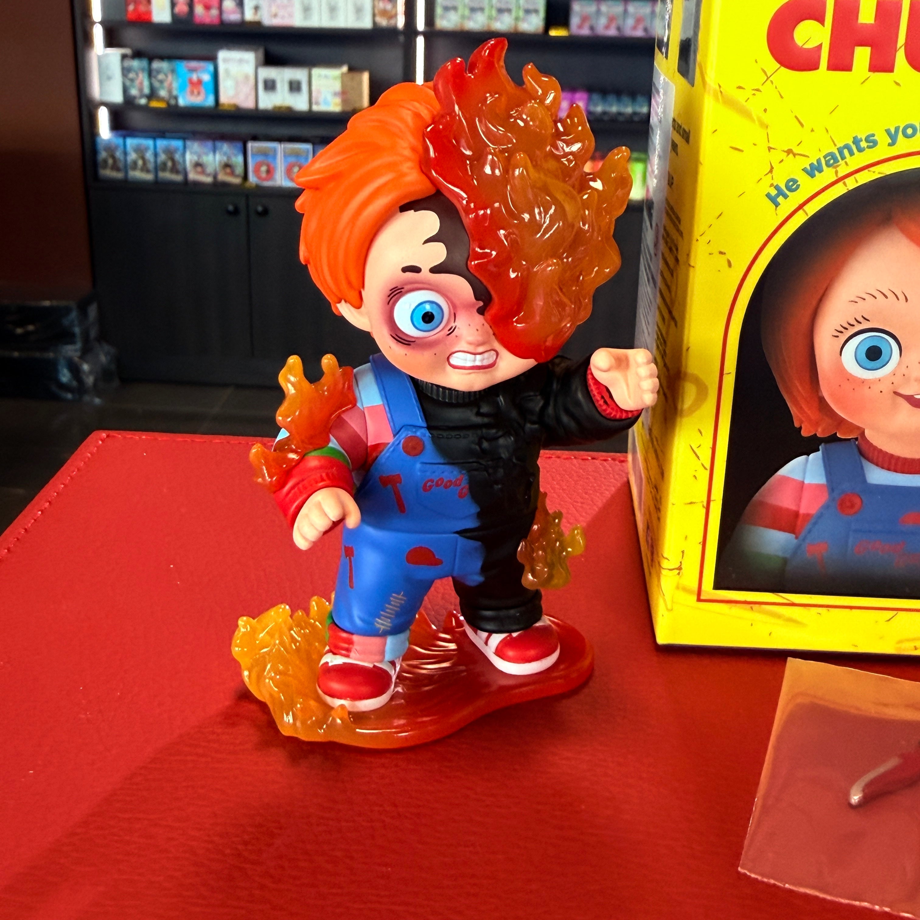 Chucky Franchise Series Flame Chucky-figuur, bevestigde blind box, van POP MART