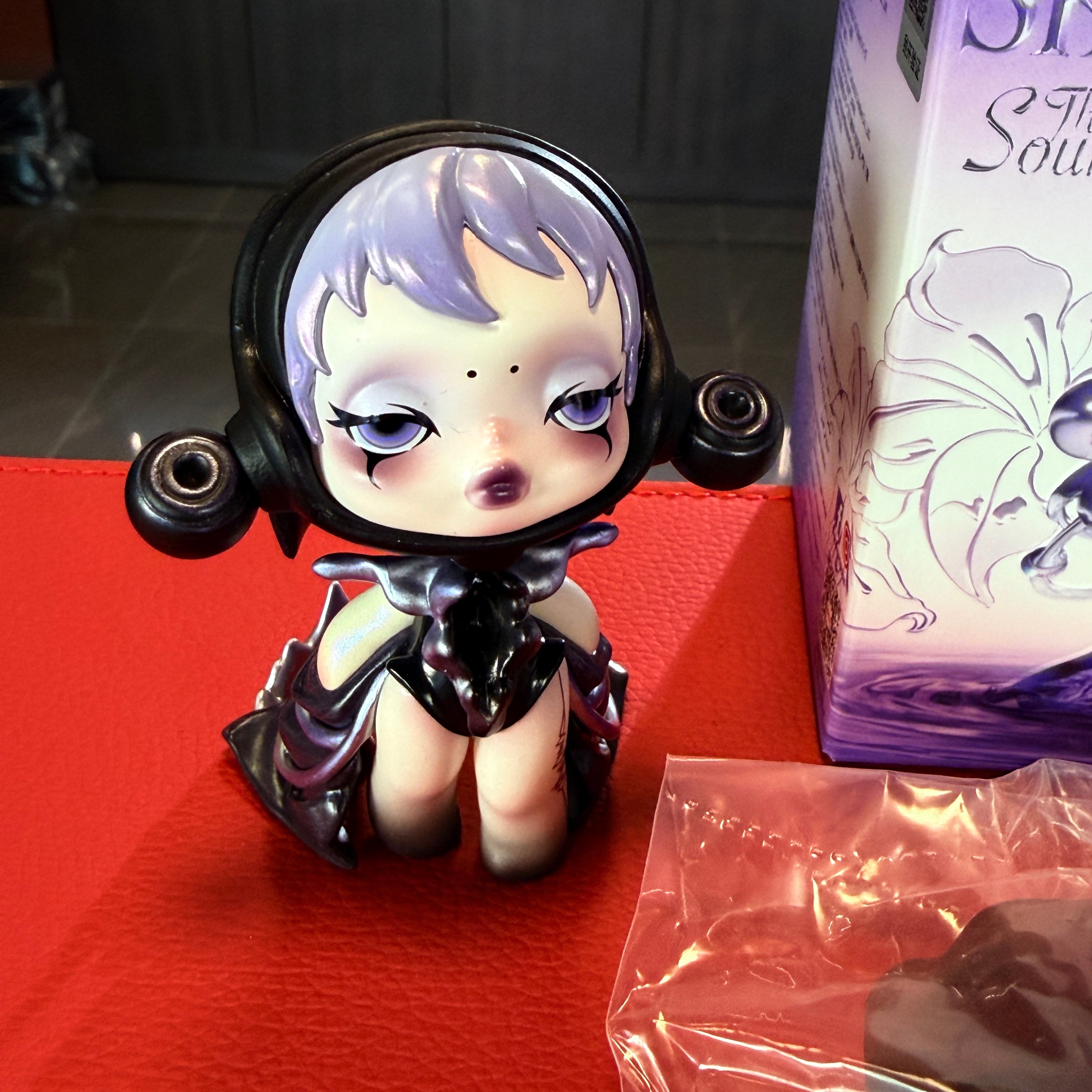 SKULLPANDA The Sound Series The Grief-figuur, bevestigde blind box, van POP MART