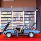 BMW 2002 Baur Cabrio 1:18 AUTOart open body panels side view