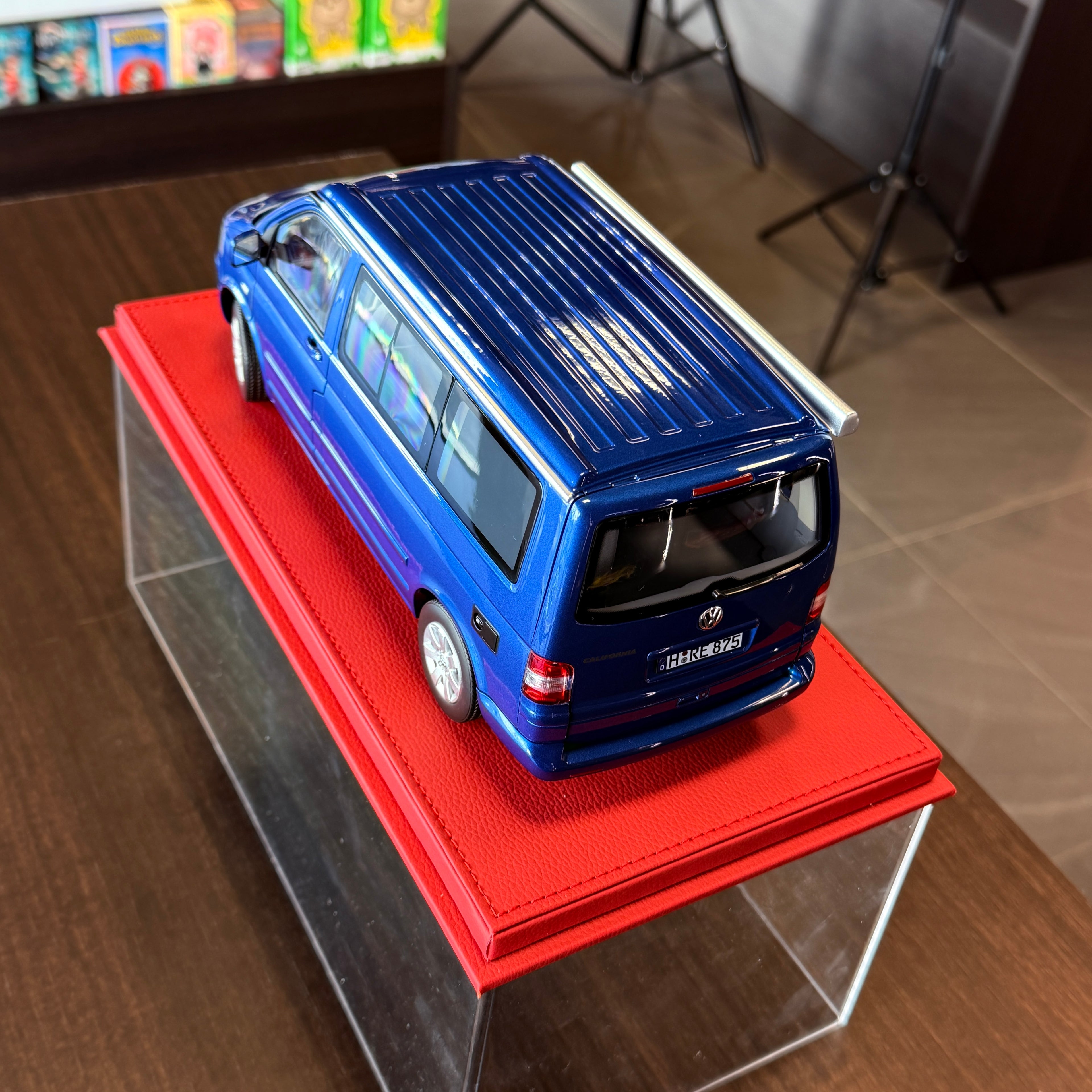 1:18 Volkswagen California 2003, Ravenna Blue Metallic, NOREV