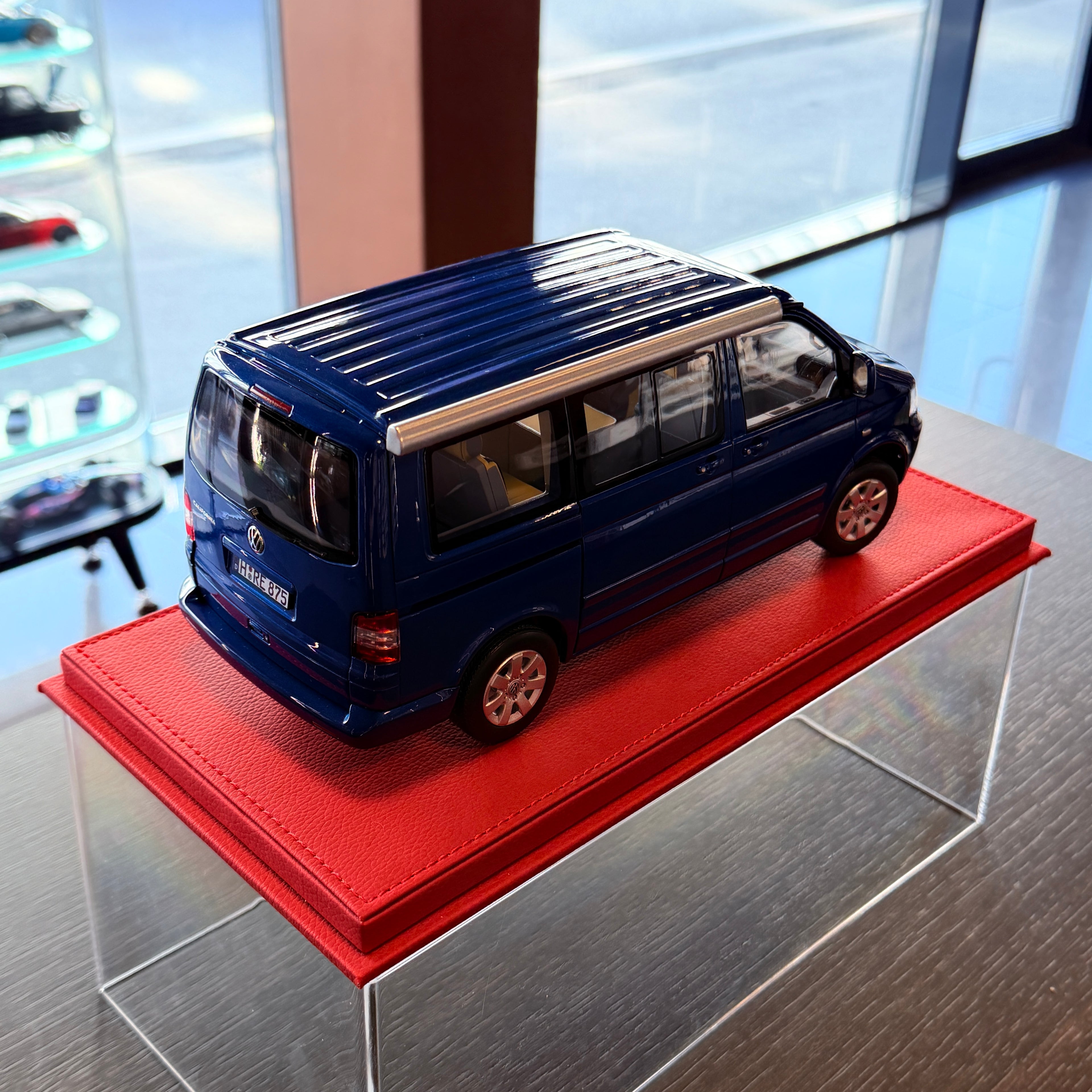 1:18 Volkswagen California 2003, Ravenna Blue Metallic, NOREV