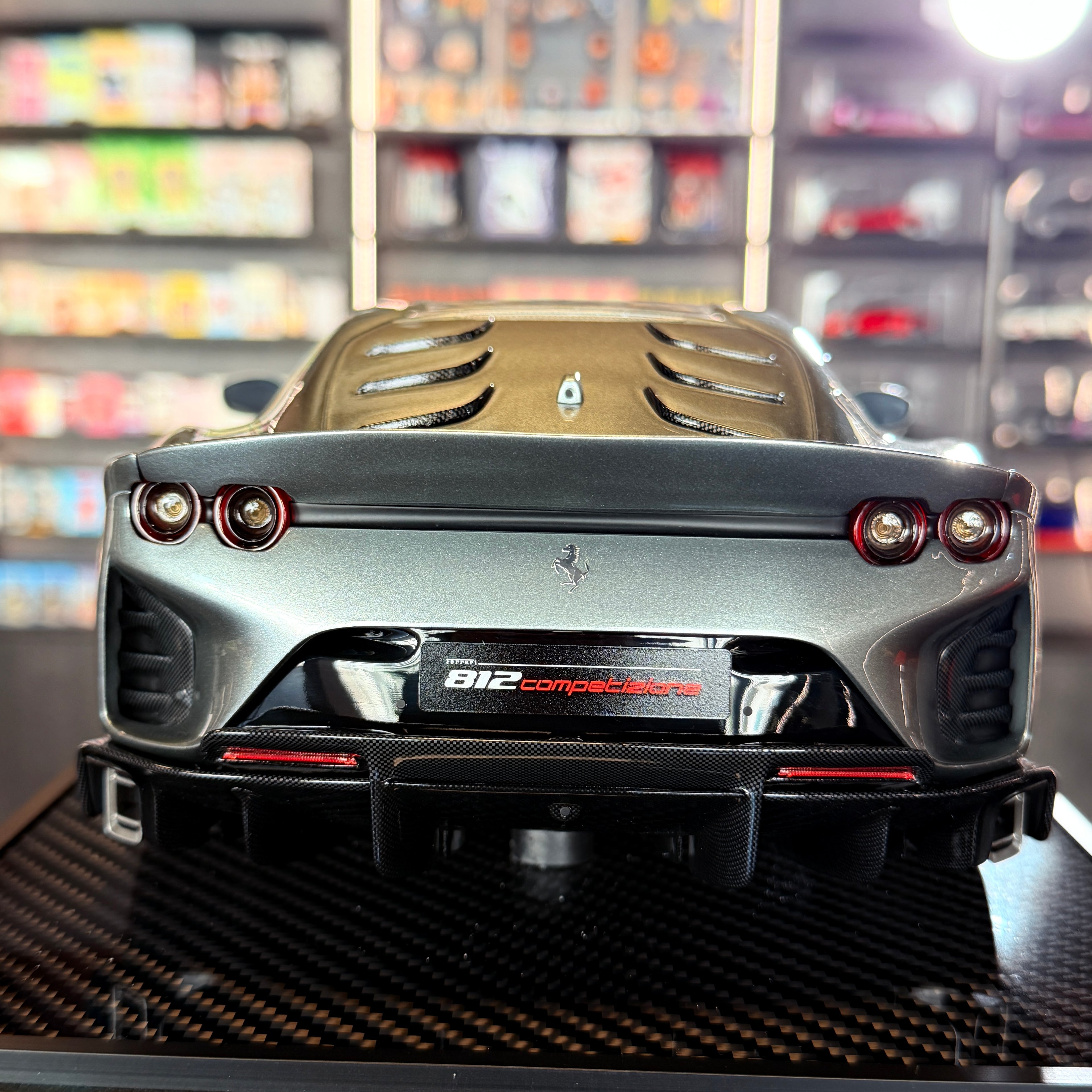 1:12 Ferrari 812 Competizione Coburn Grey – limitált kiadás, 49 db, a BBR-től