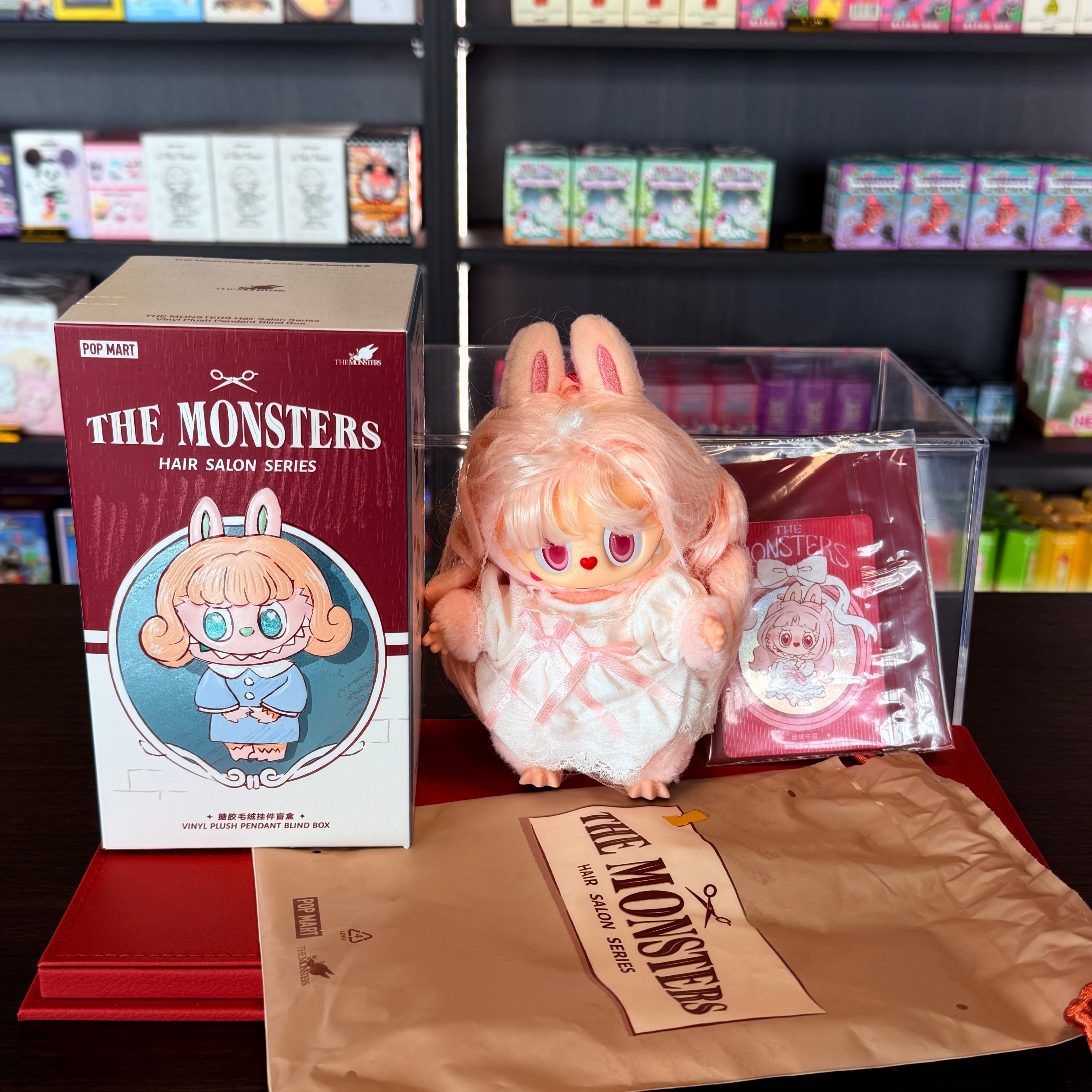 LABUBU The Monsters Hair Salon Series Velvet Noon-vinylpluchehanger van POP MART