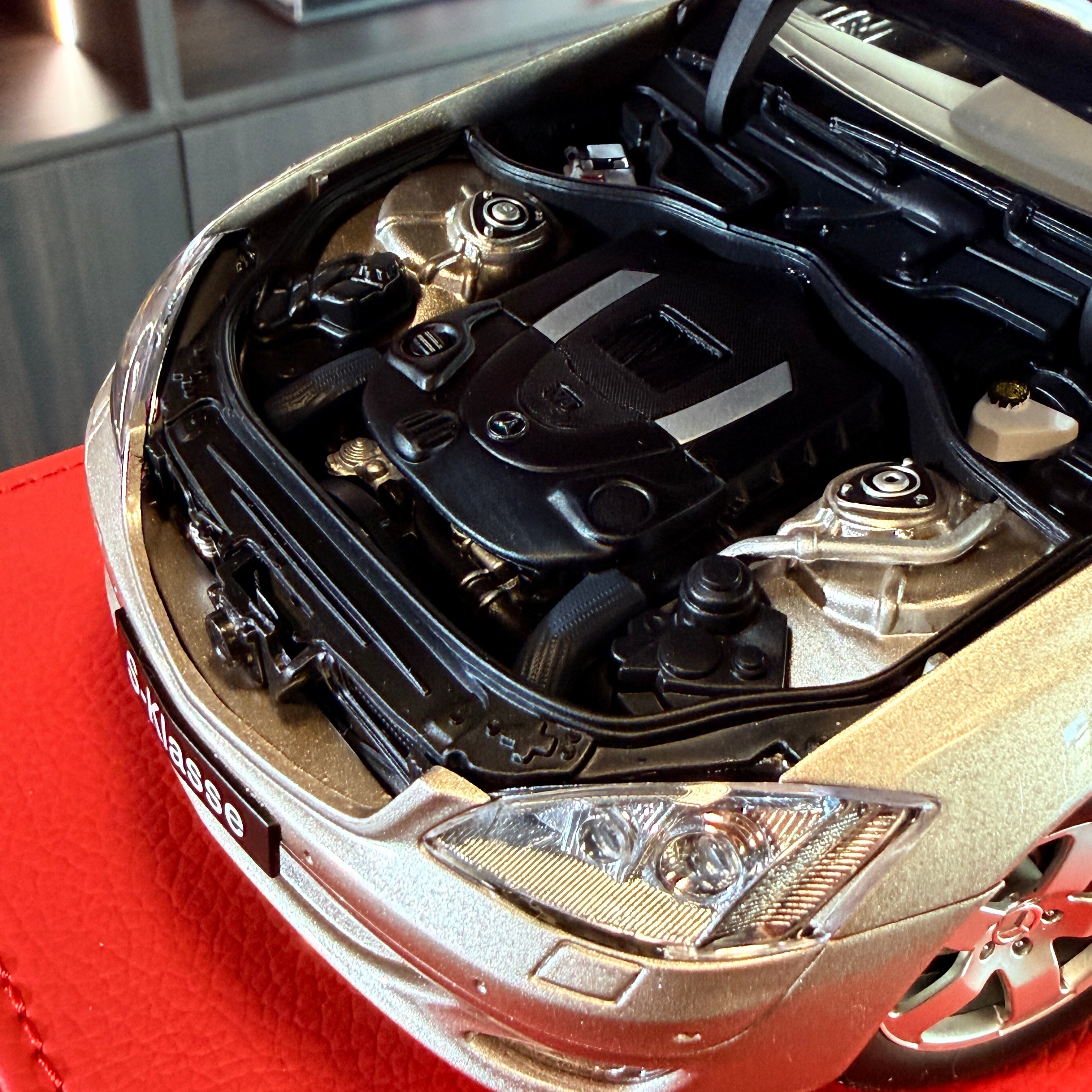 1:18 Mercedes-Benz S-Class Silver, AUTOart Millennium