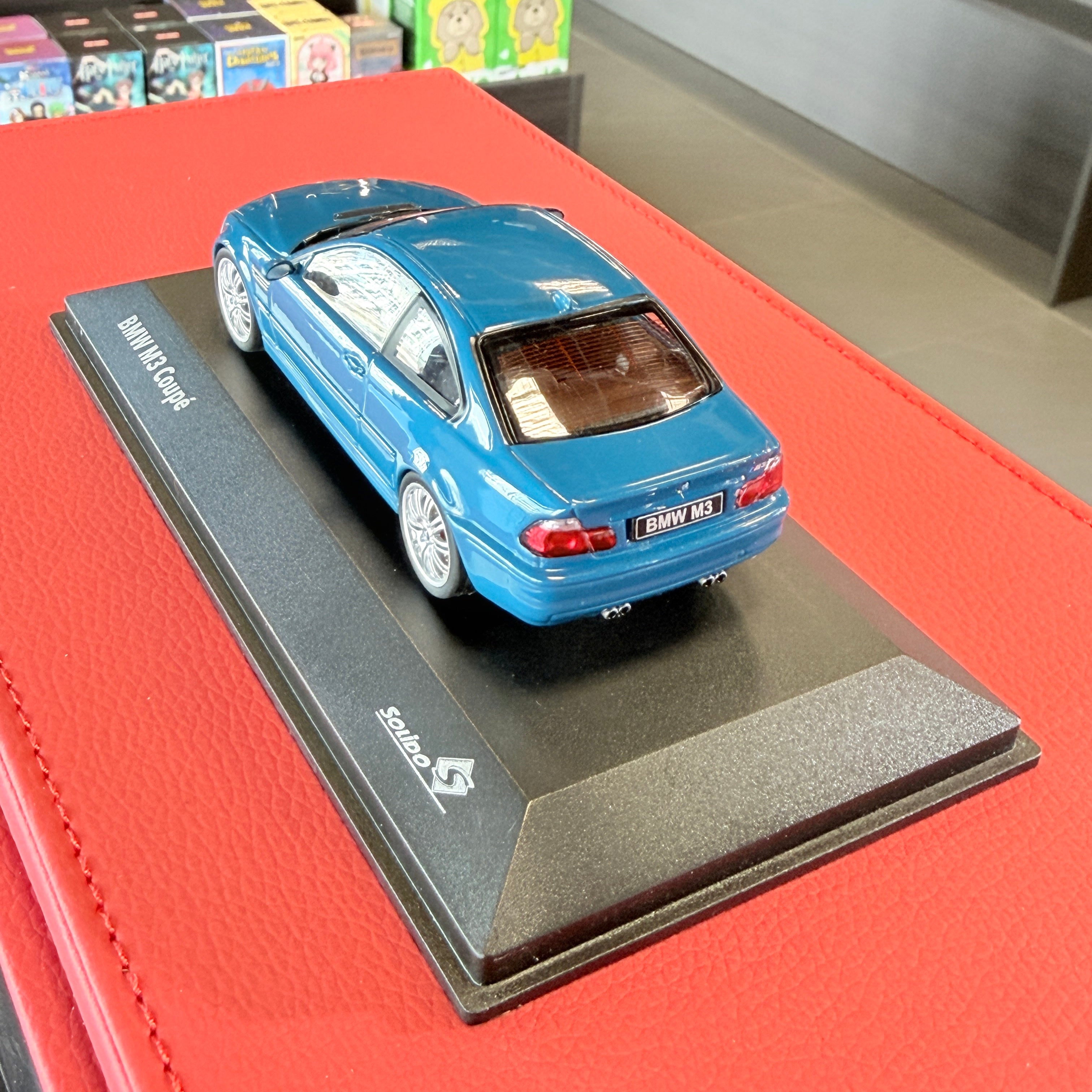 BMW M3 (E46) Coupé Laguna Seca modrý v mierke 1:43 od Solido