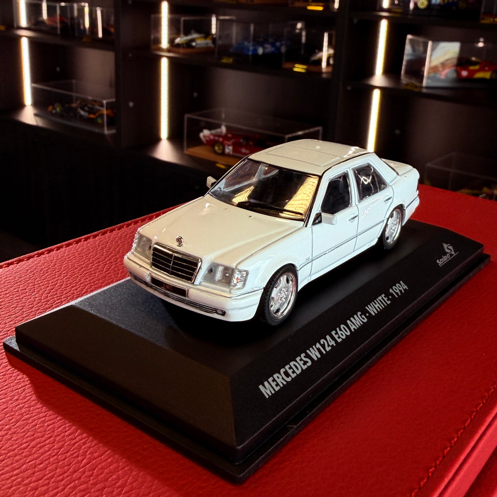 Mercedes-Benz W124 AMG v mierke 1:43 od Solido