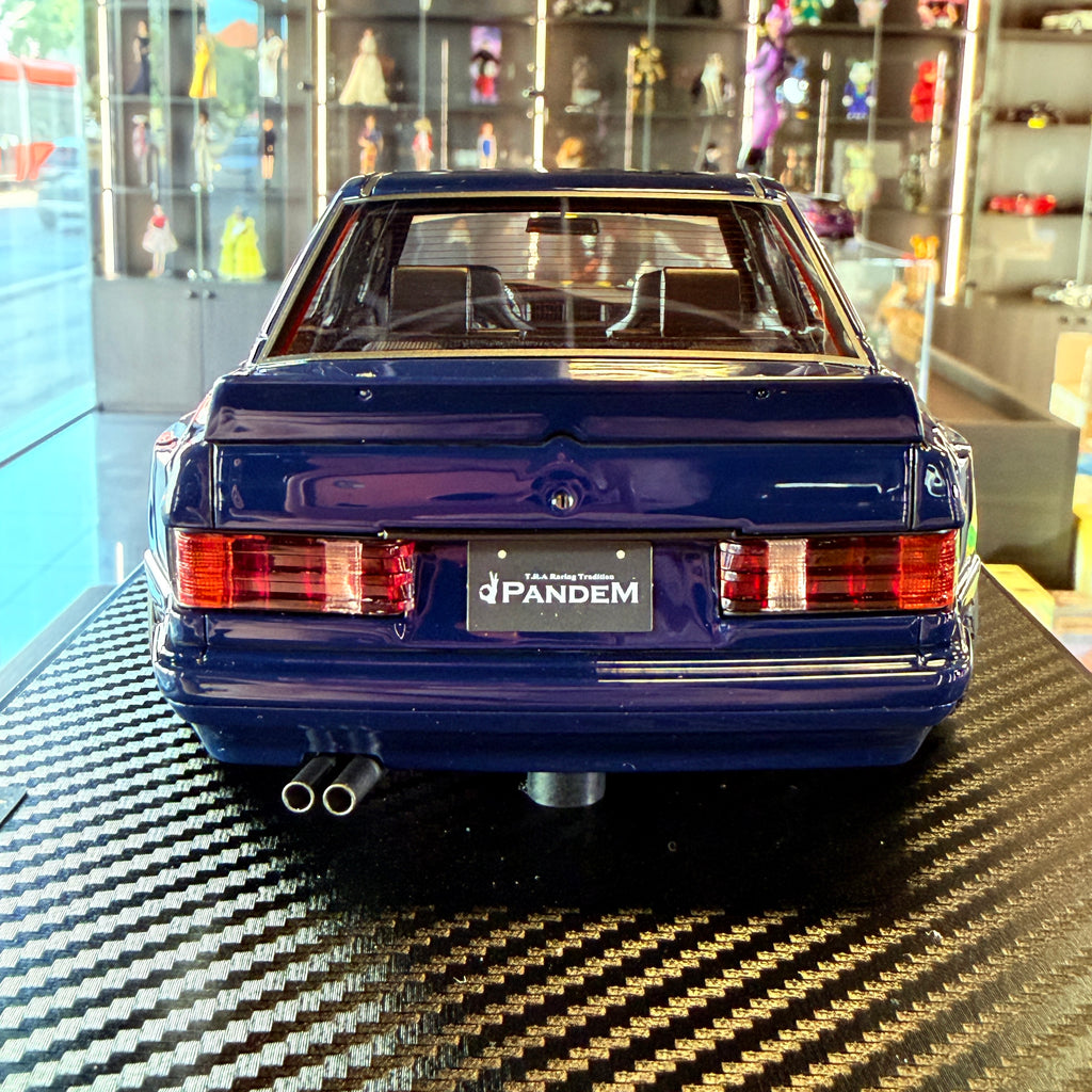 Mercedes-Benz 190 PANDEM modročierny v mierke 1:18 od Ignition Model