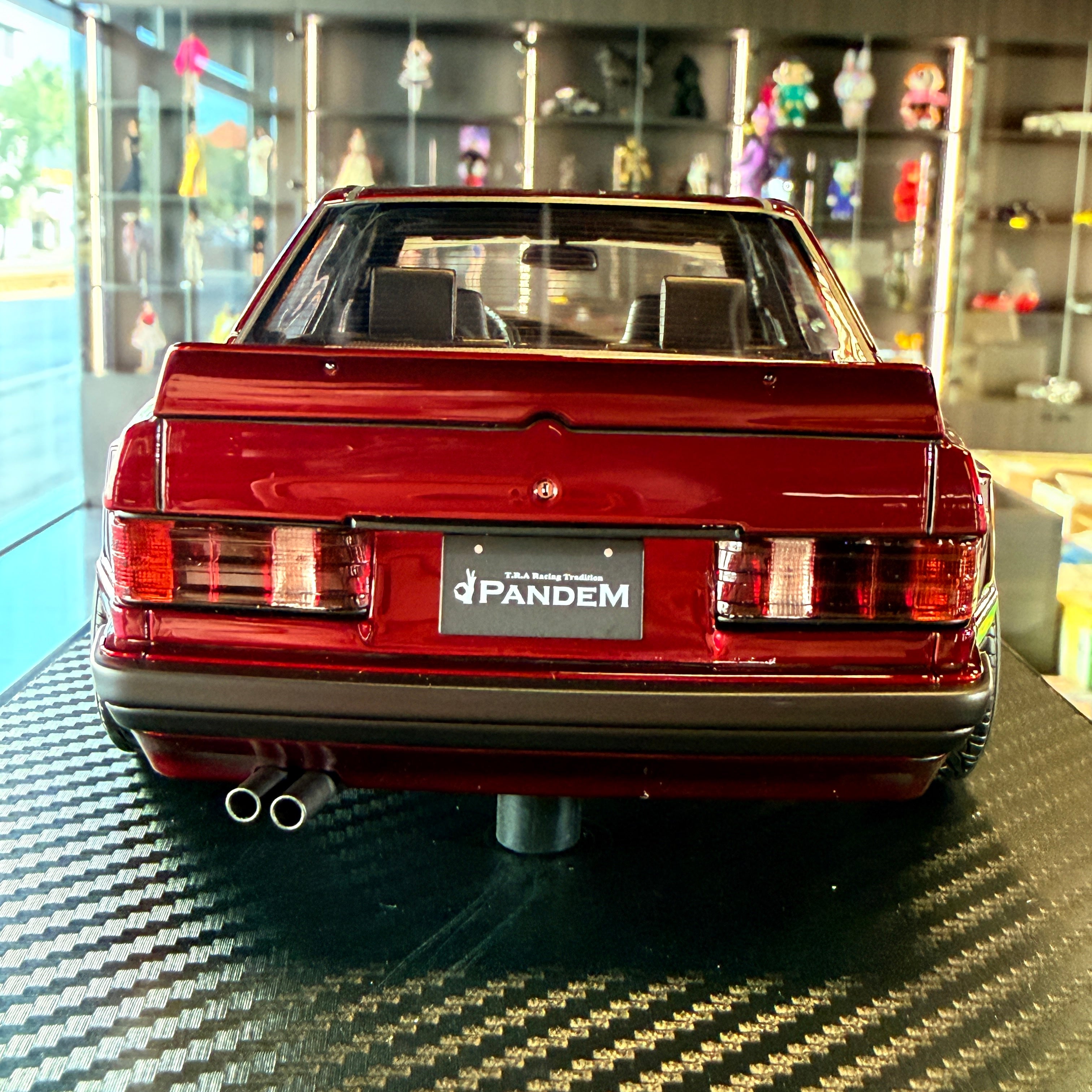 Mercedes-Benz 190 PANDEM roșu metalizat, 1:18, de Ignition Model