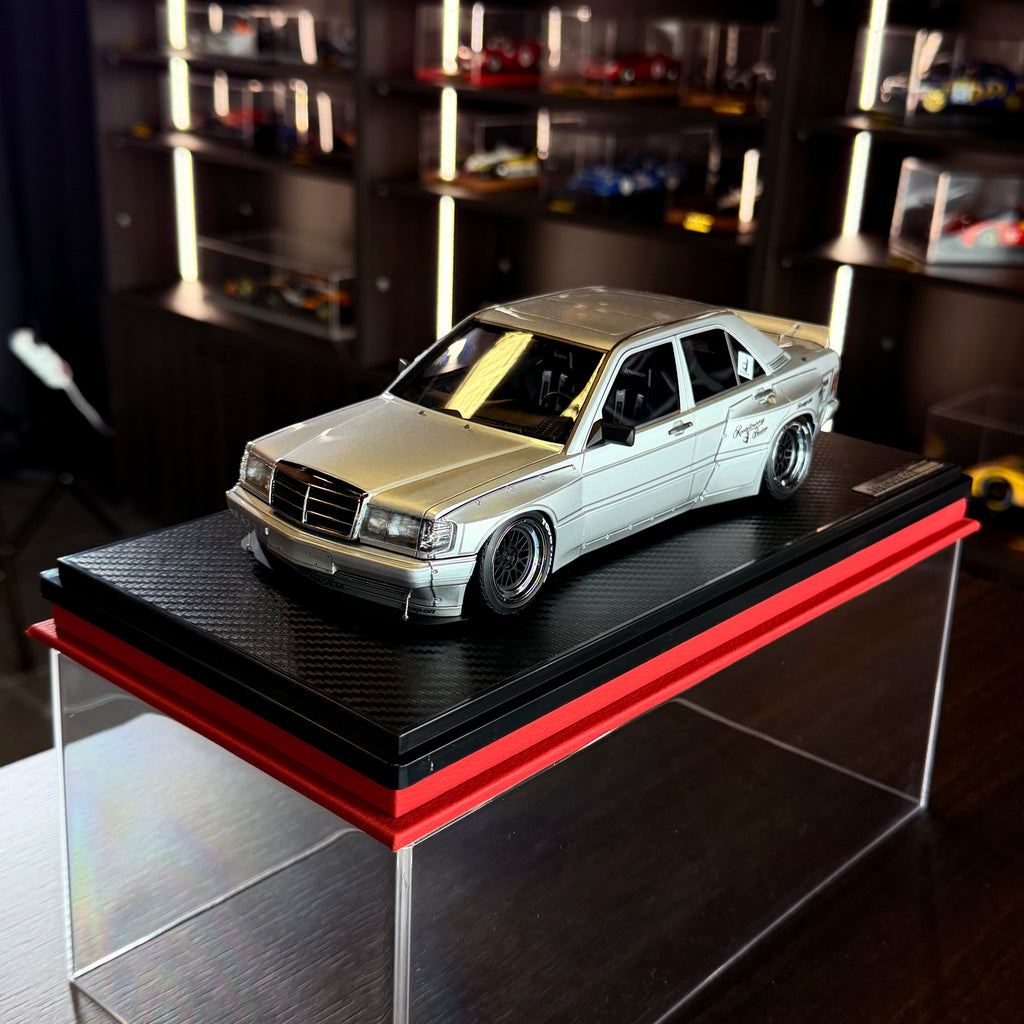 Mercedes-Benz 190 PANDEM sidabro spalvos, 1:18 mastelio, Ignition Model