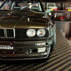 BMW E30 PANDEM Gun Metallic 1:18 van Ignition Model