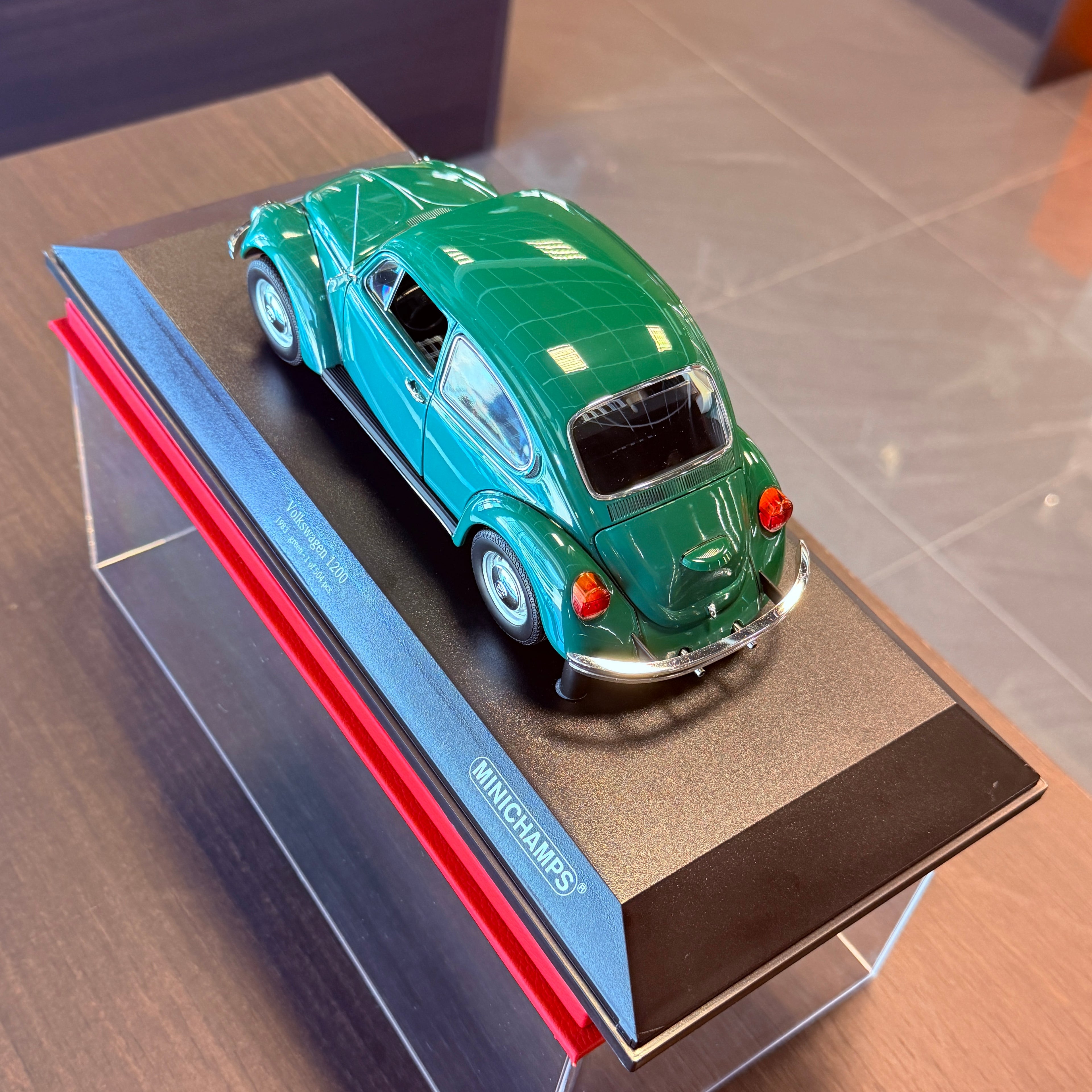 Volkswagen 1200 1983 Green 1:18 Scale by Minichamps