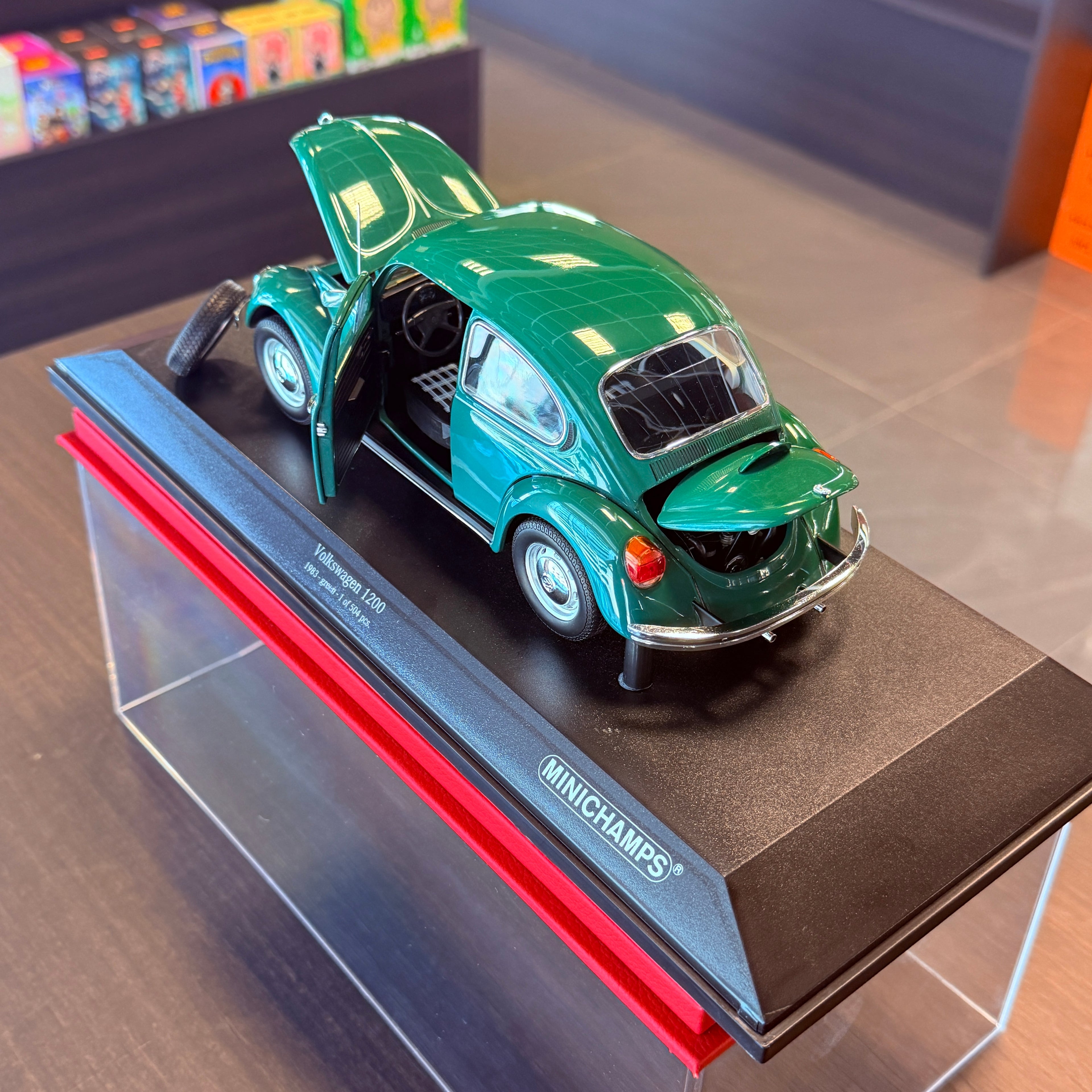 Volkswagen 1200 1983 Green 1:18 Scale by Minichamps