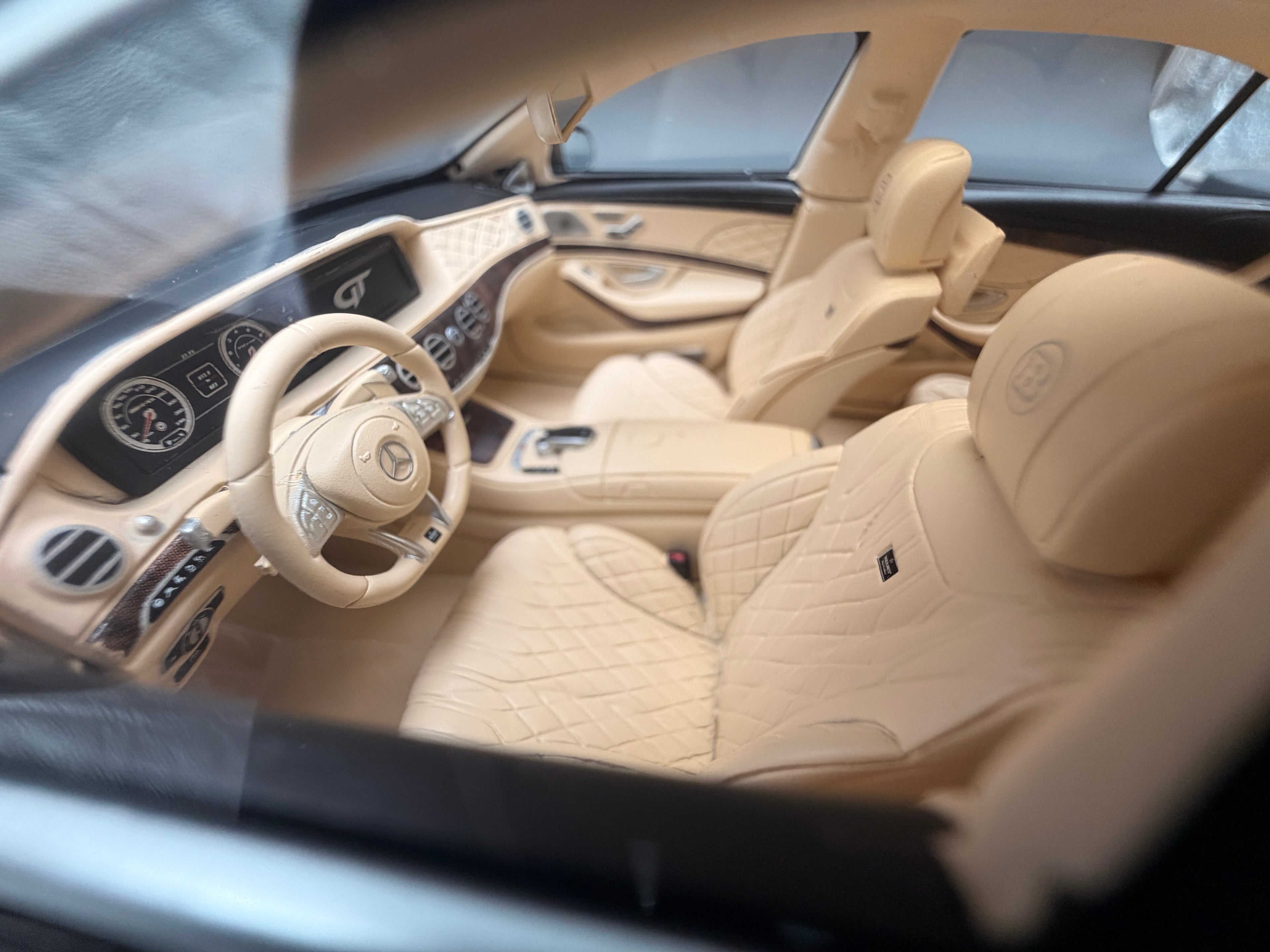 Brabus Rocket 900 Black 1:18 GT Spirit GT172 Limited Edition Luxury Model Car Collectible