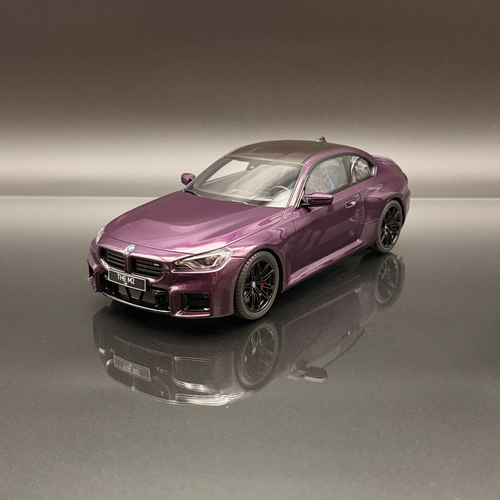 Modellauto GT Spirit 1/18 BMW M2 Twilight Purple 2023