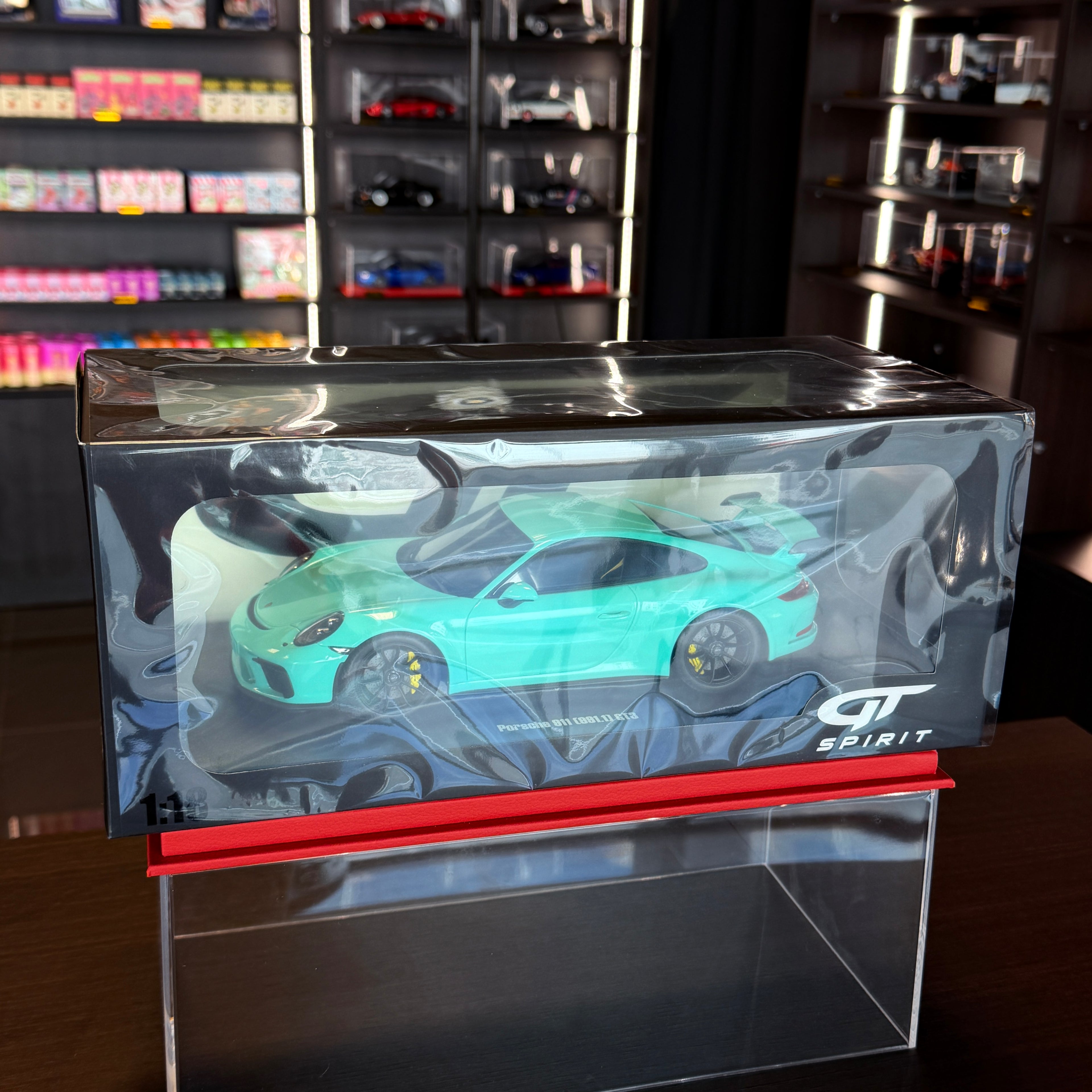 Porsche 911 (991.1) GT3 – model auta v mierke 1:18 od GT Spirit