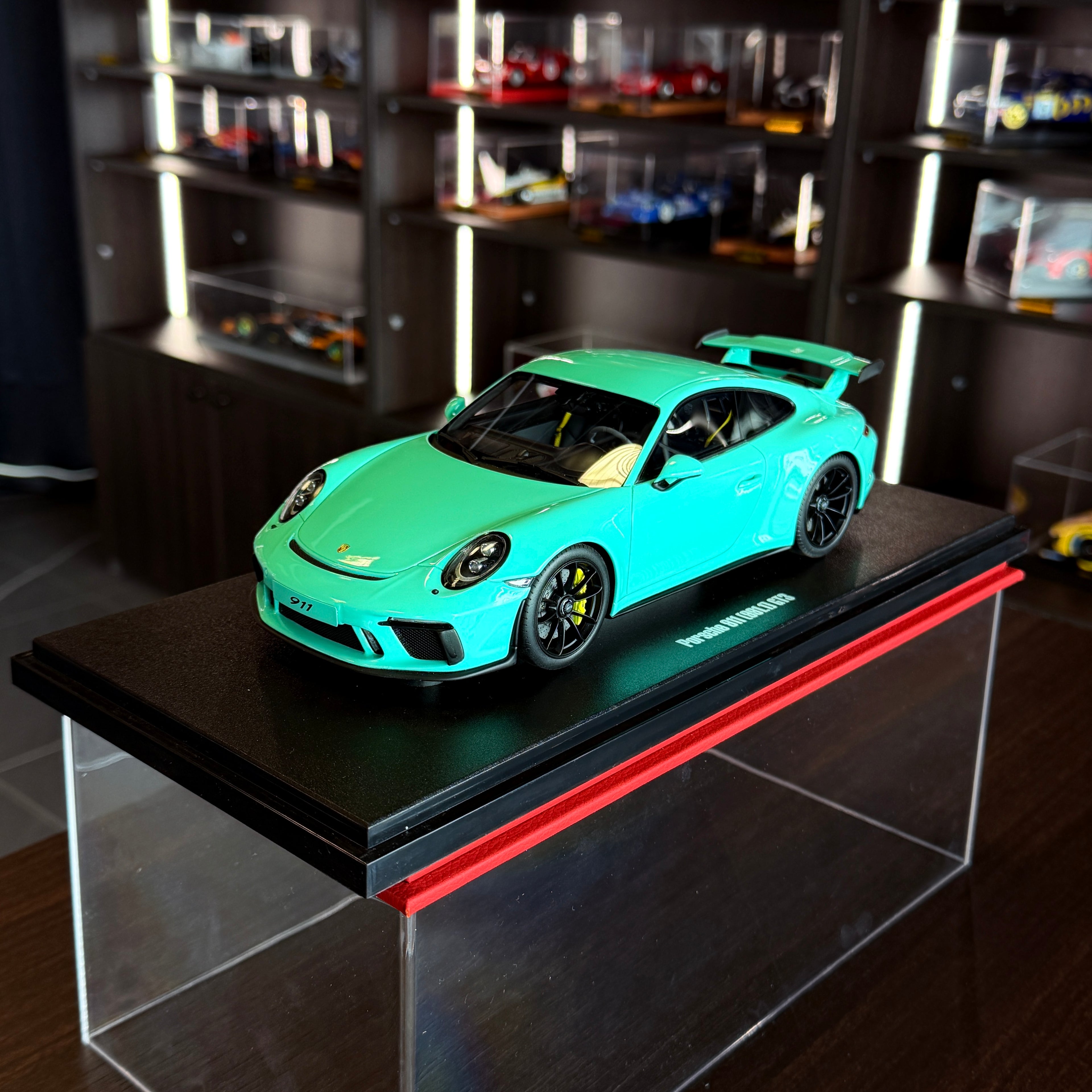 Porsche 911 (991.1) GT3 – 1:18 mastelio modelinis automobilis nuo GT Spirit