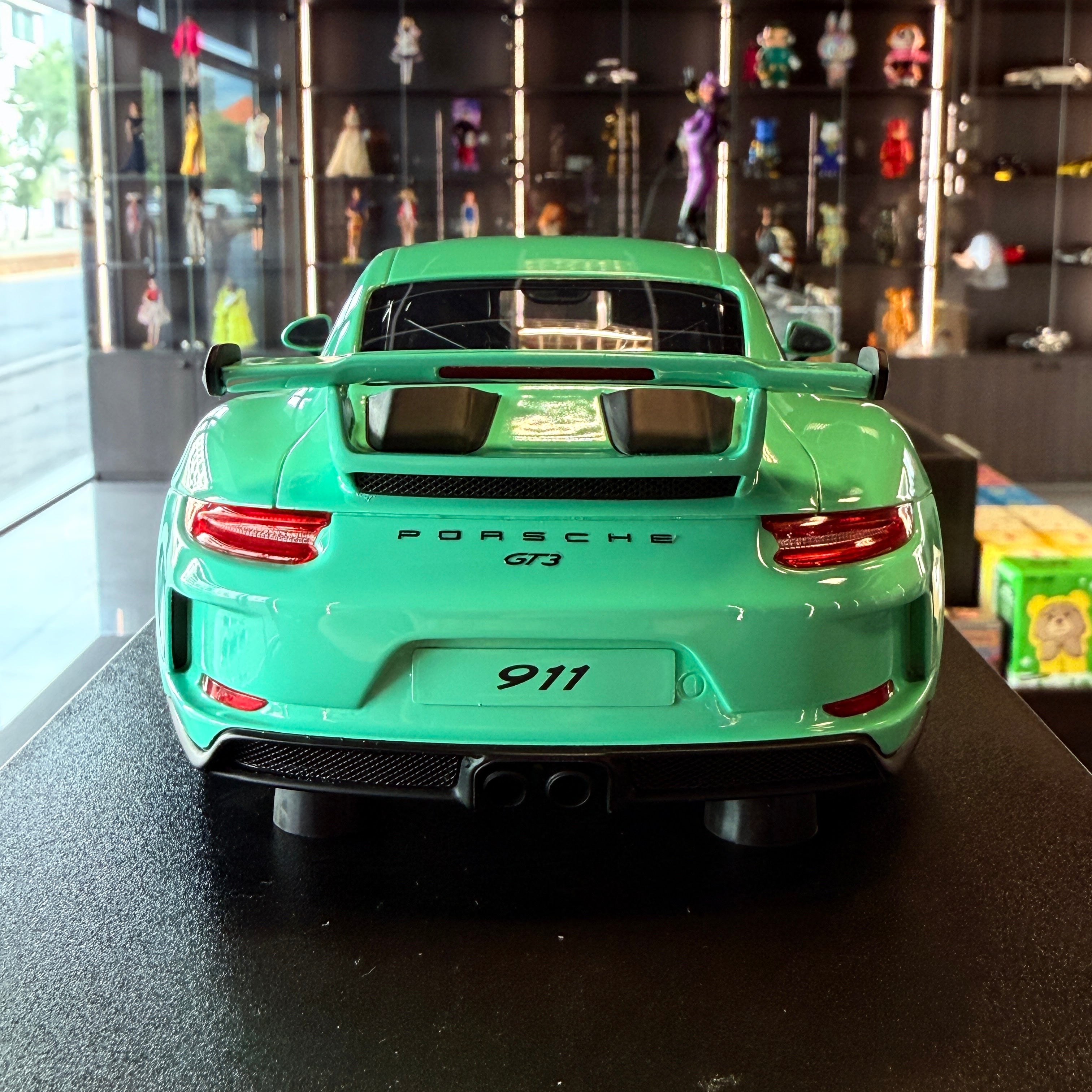 Porsche 911 (991.1) GT3 – model auta v mierke 1:18 od GT Spirit