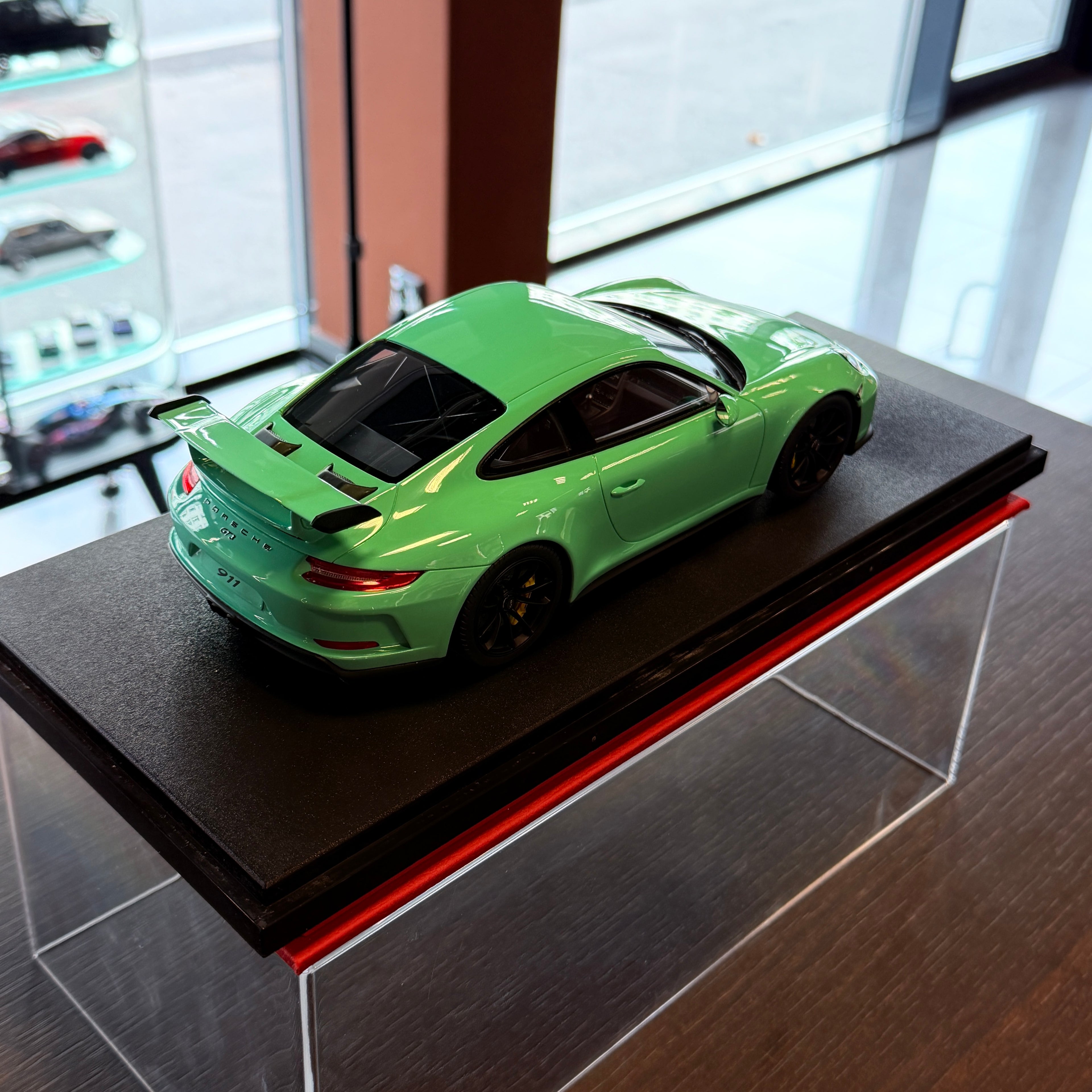 Porsche 911 (991.1) GT3 – 1:18 mastelio modelinis automobilis nuo GT Spirit