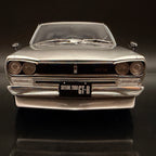 Nissan Skyline 2000 GT-R (KPGC10) 1971 – Silber Maßstab 1:12 von OTTOmobile