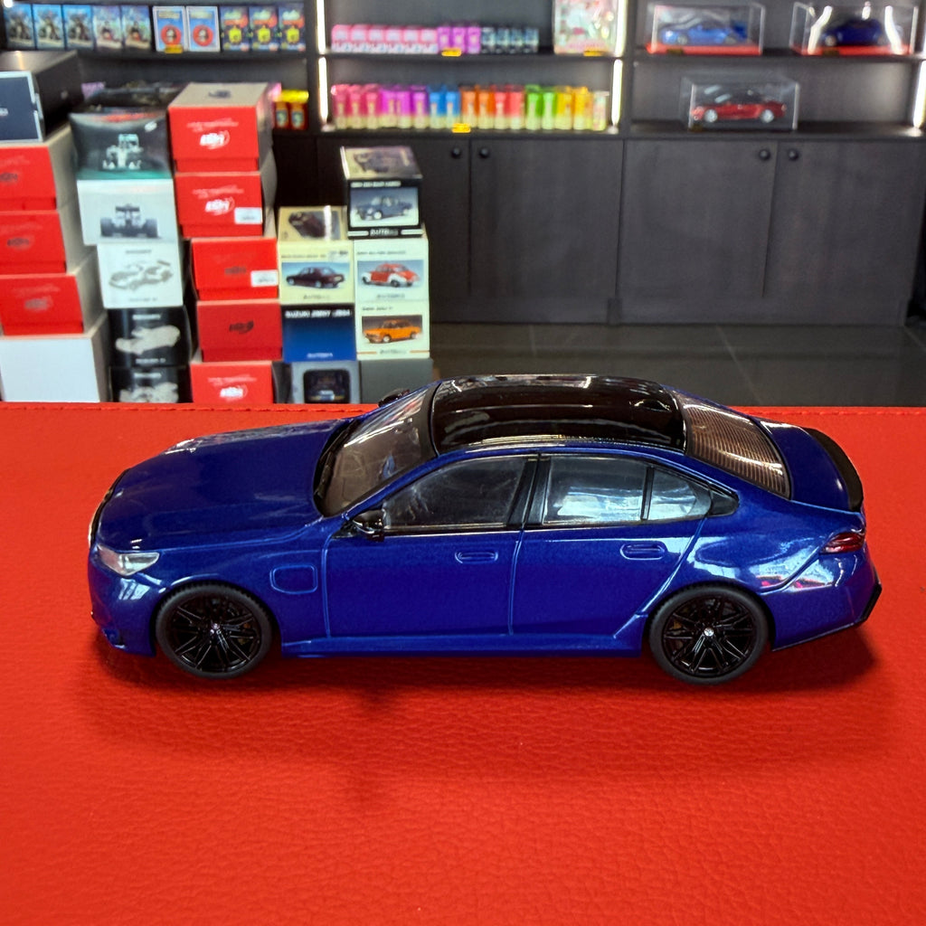 BMW M5 Marina Bay Blue 1:43 by Solido