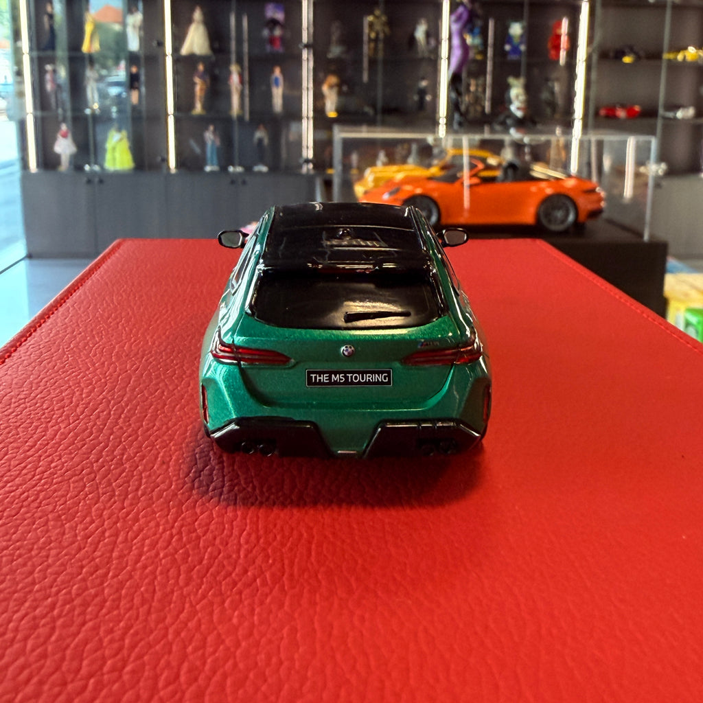 BMW M5 Touring – Isle of Man Green 1:43 Solido