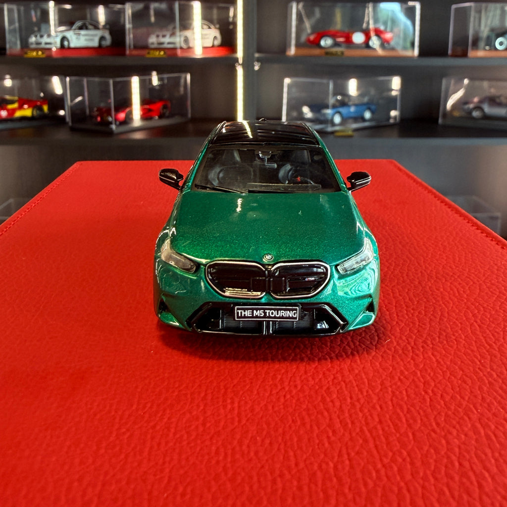 BMW M5 Touring – Isle of Man Green 1:43 Solido