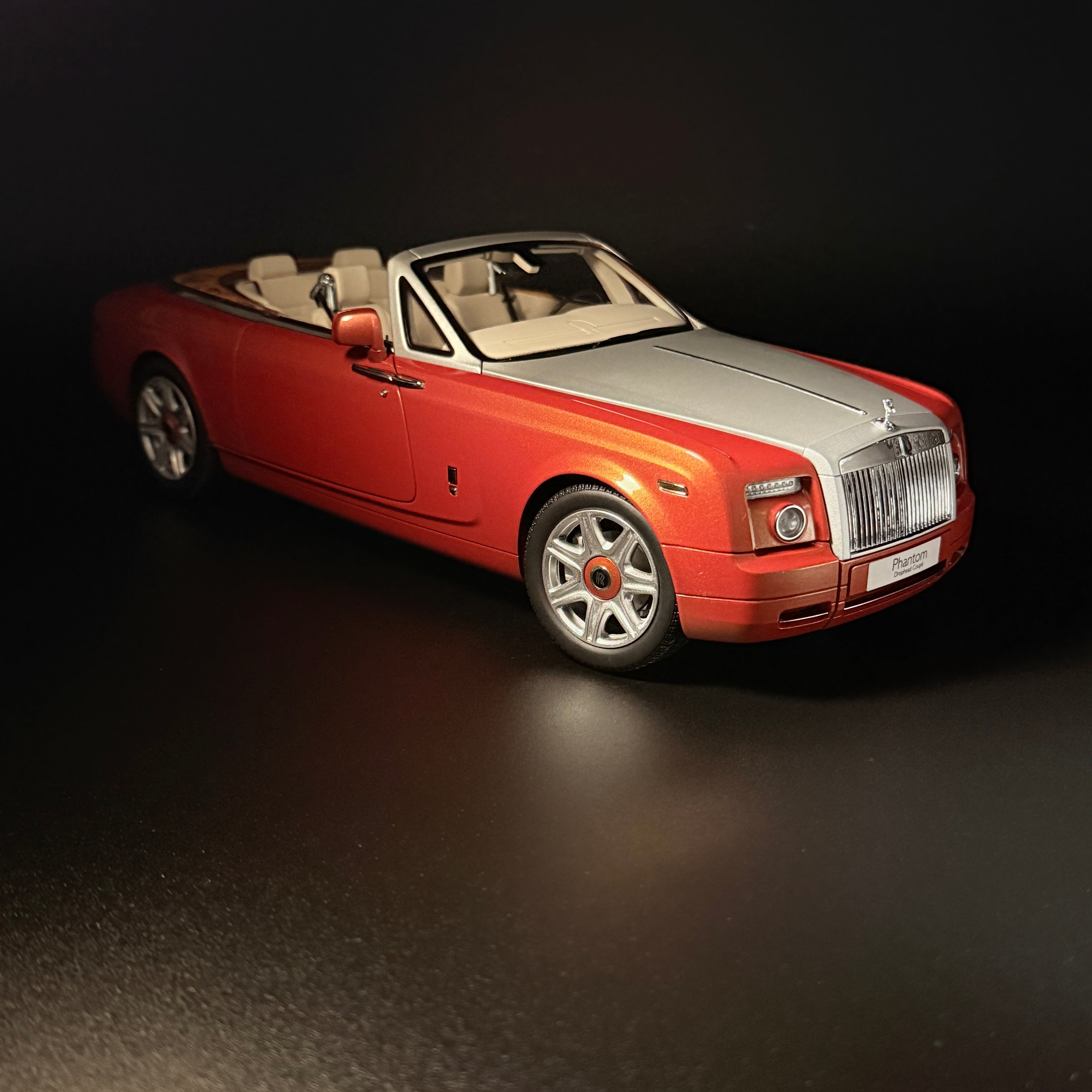 Rolls-Royce Phantom Drophead Coupé – Orange Metallic Maßstab 1:18 von KYOSHO