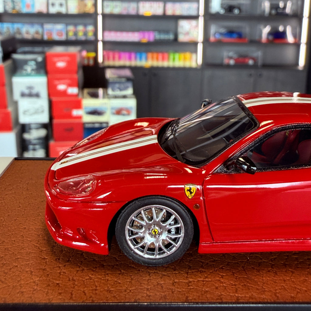 Ferrari 360 Challenge Stradale Rosso Corsa s talianskym pruhom 1:43 BBR, limitovaná edícia 189 kusov