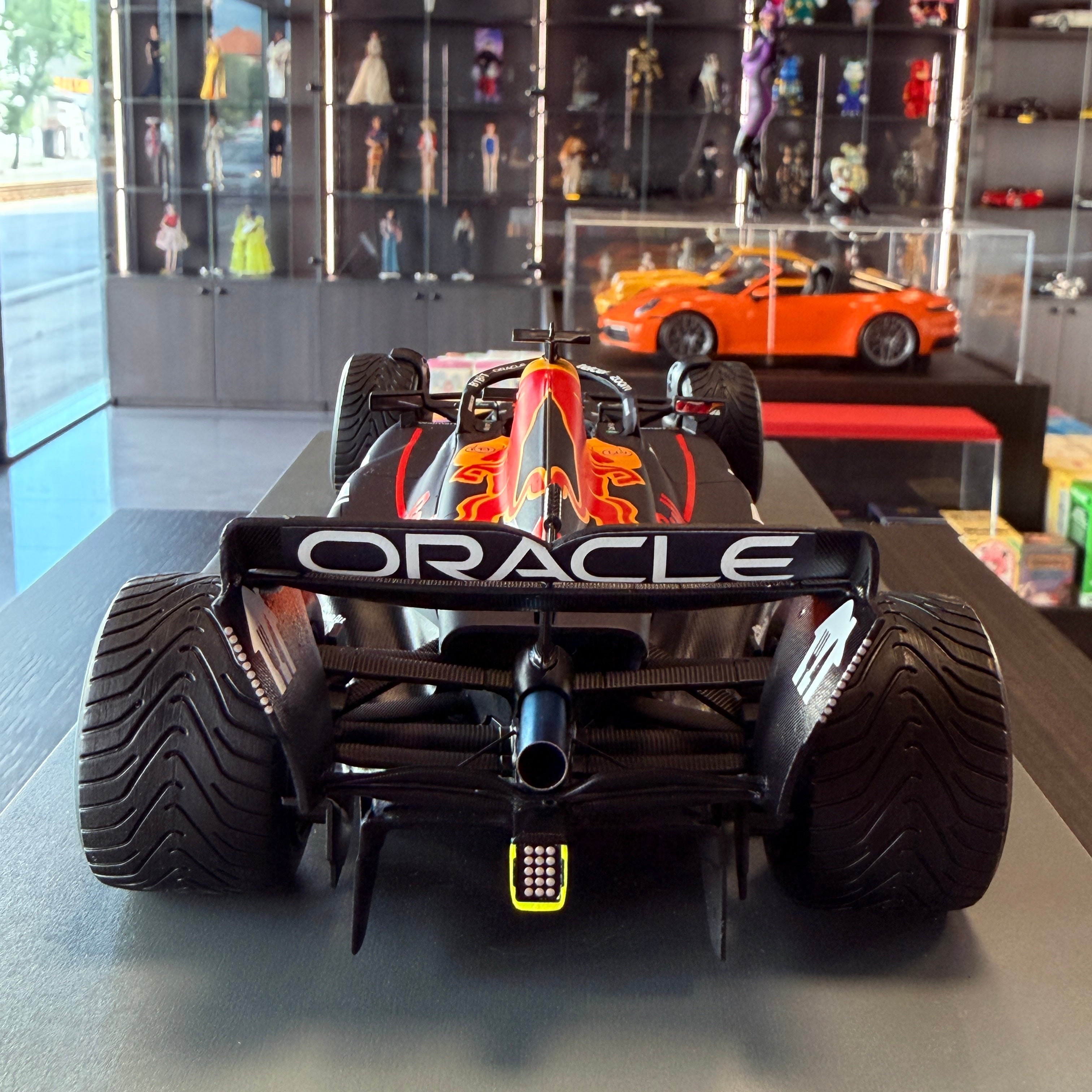 Oracle Red Bull Racing RB19 Winner Dutch GP 2023 Max Verstappen 1:18 Spark