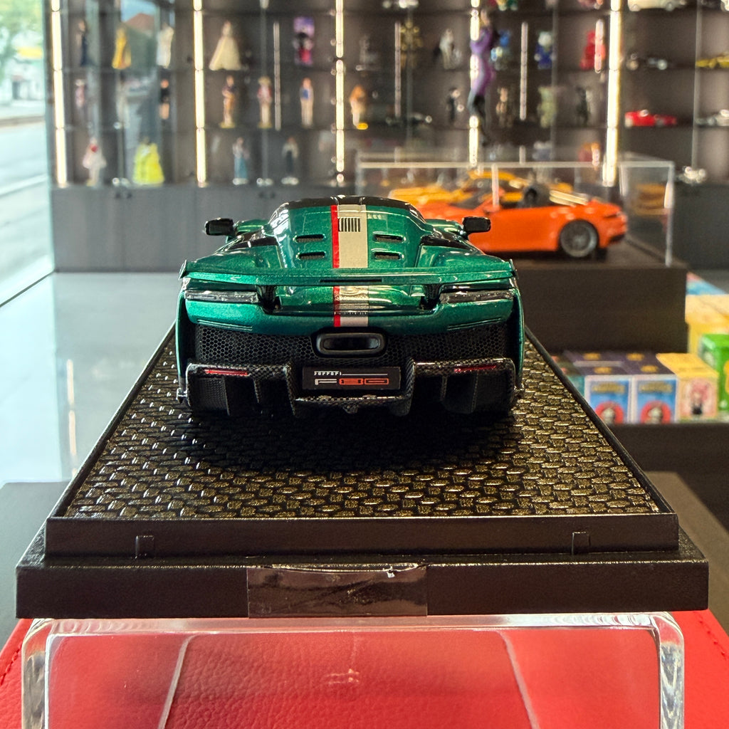 Ferrari F80 Green Jewel bez závodního čísla 1:43 od BBR Models - limitováno na 40 ks