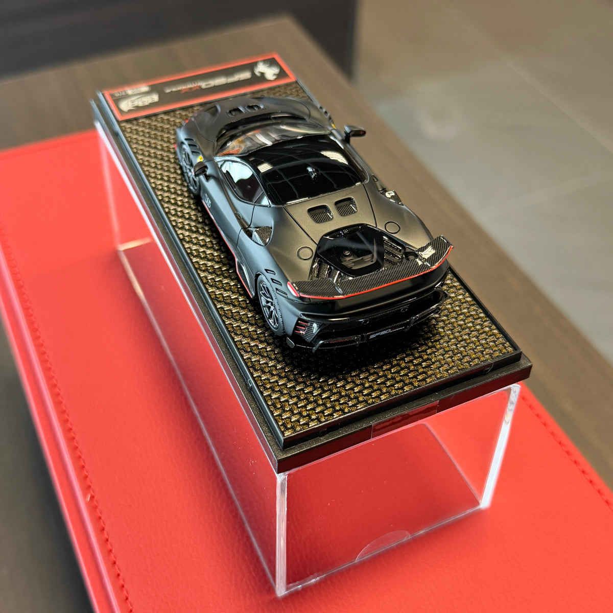 Ferrari SF90 XX Stradale #16 Charles Leclerc – Edición Limitada Negro Mate Escala 1:43 con Vitrina de BBR Models
