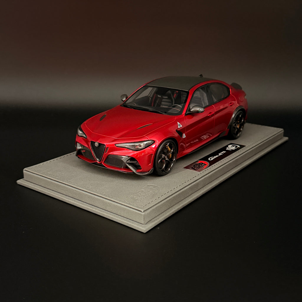 BBR 1/18 Alfa Romeo Giulia GTA Modellauto - Rosso GTA Bremsen Gold