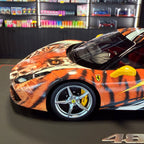 Ferrari 488 GTB Tiger Giallo Modena v měřítku 1:18 s vitrínou od BBR Models (limitovaná edice 100 kusů)