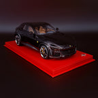Ferrari Purosangue Techo Panorámico Nero Purosangue – Escala 1:18 con Vitrina (Edición Limitada 24/24 pzs) de BBR Models