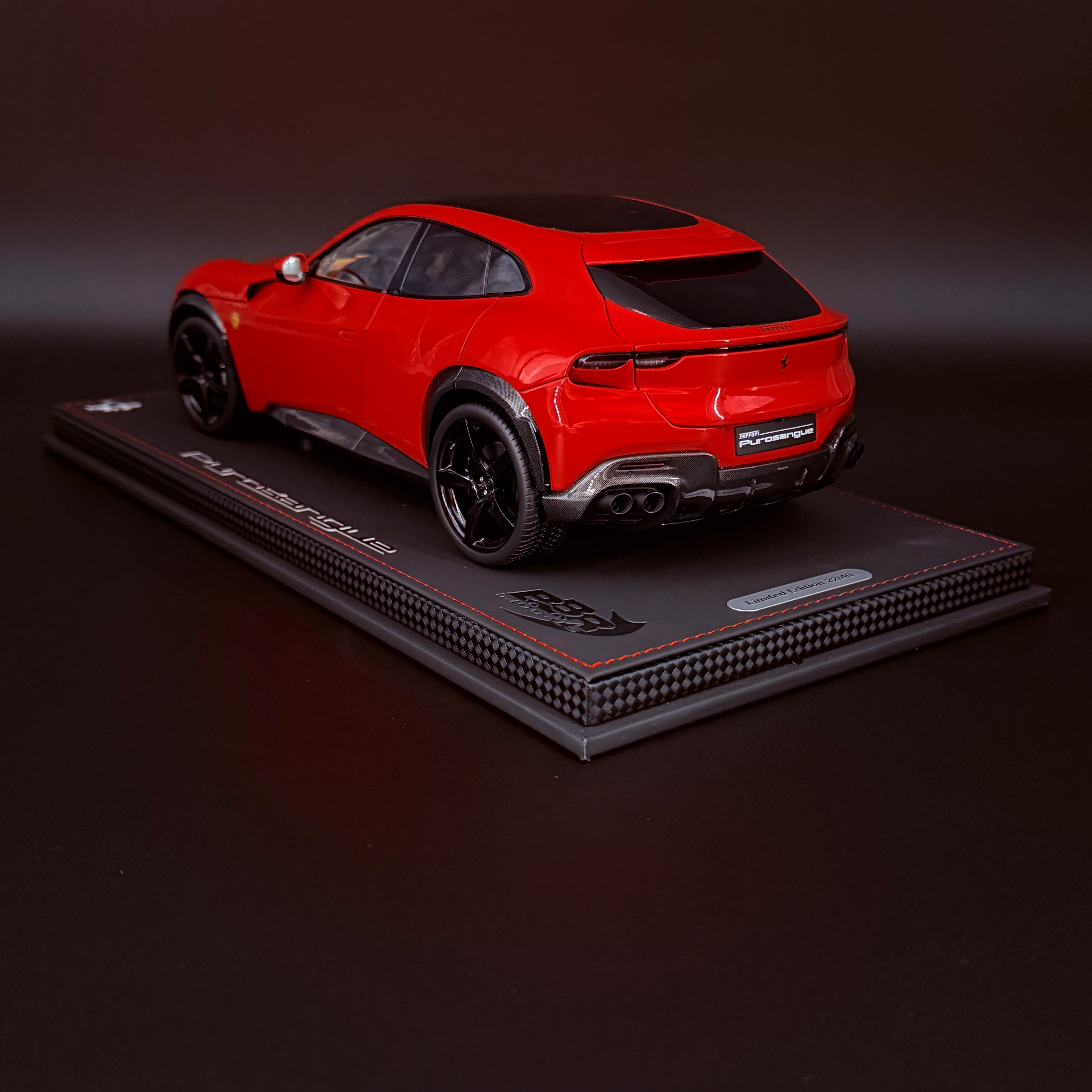 1/18 Ferrari Purosangue Rosso Corsa