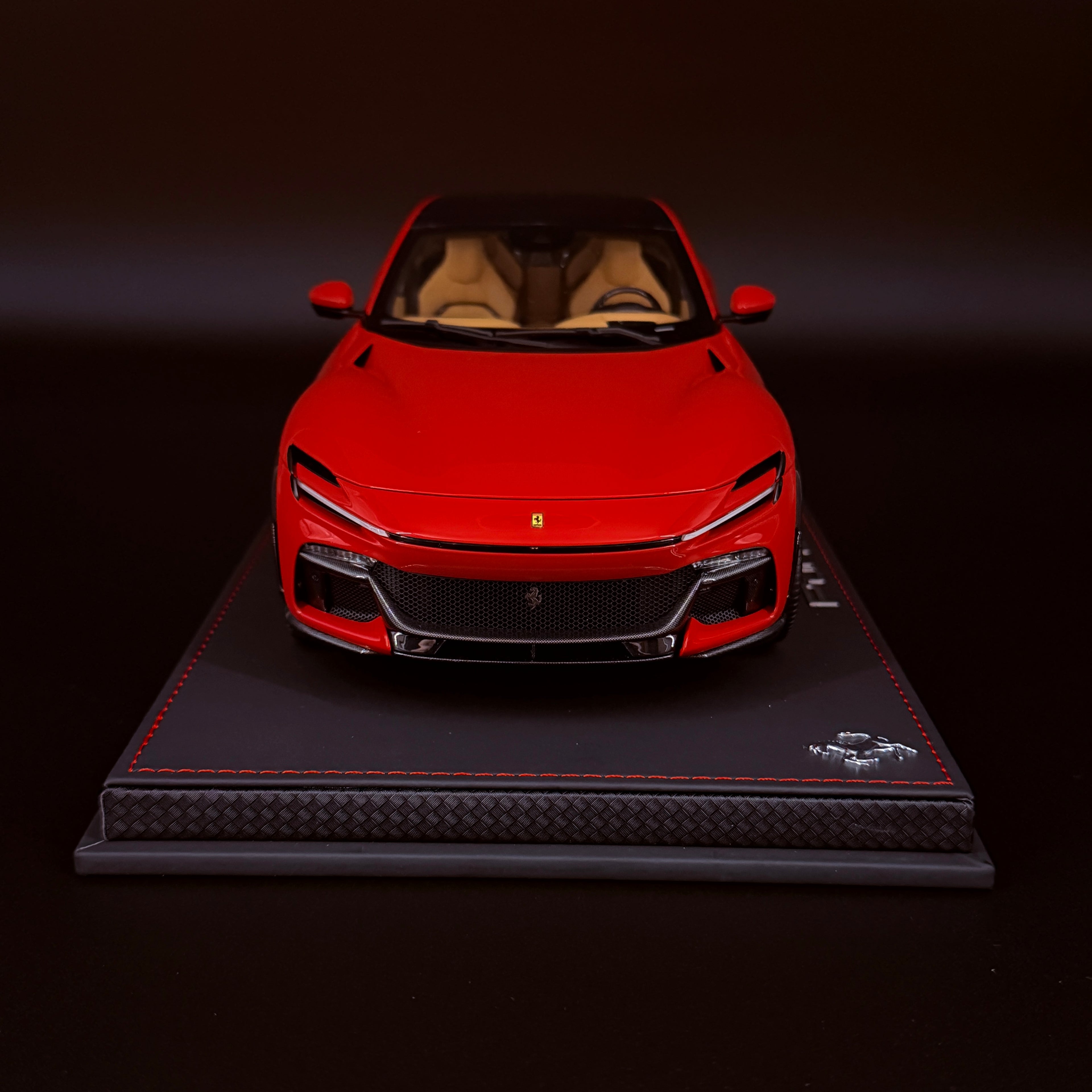 1/18 Ferrari Purosangue Rosso Corsa