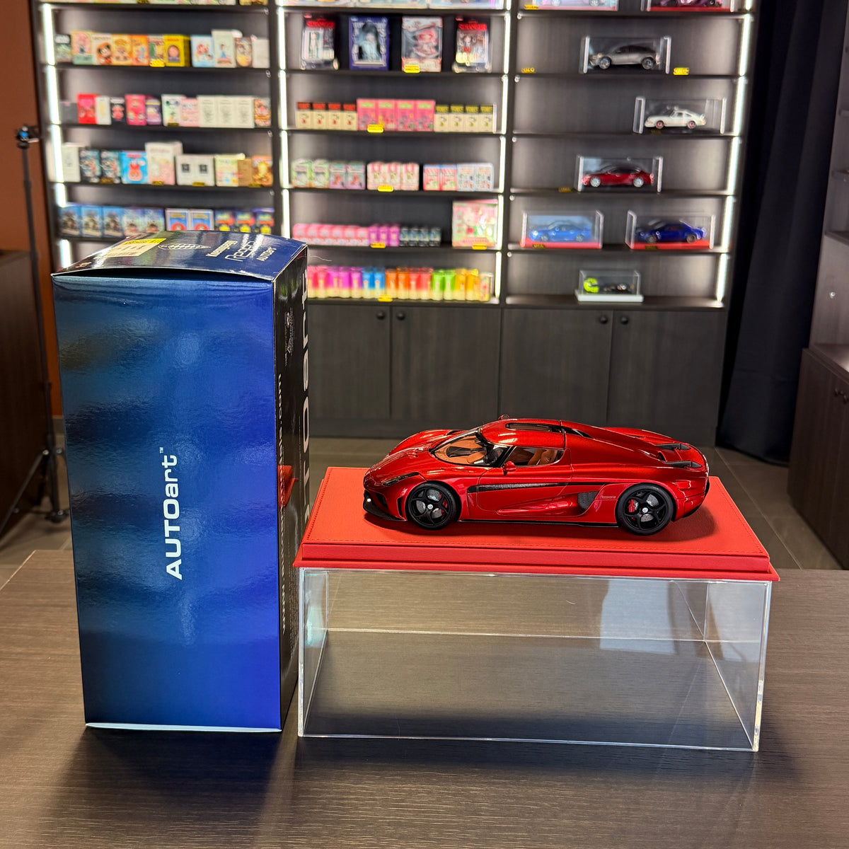 Koenigsegg Regera – Candy Red 1:18 od AUTOart